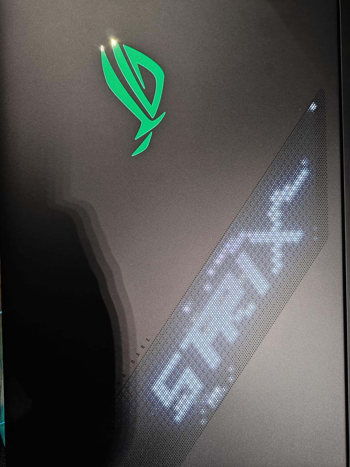 ASUS ROG Strix SCAR 18 (2025) Gaming Laptop, 18” ROG Nebula HDR 16:10 2.5K 240Hz/3ms, NVIDIA GeForce RTX 5090, Intel Core Ultra 9 275HX, 32GB DDR5, 2TB PCIe Gen 4 SSD, Wi-Fi 7, Win 11 Pro, G835LX-XS97 customer photo 1