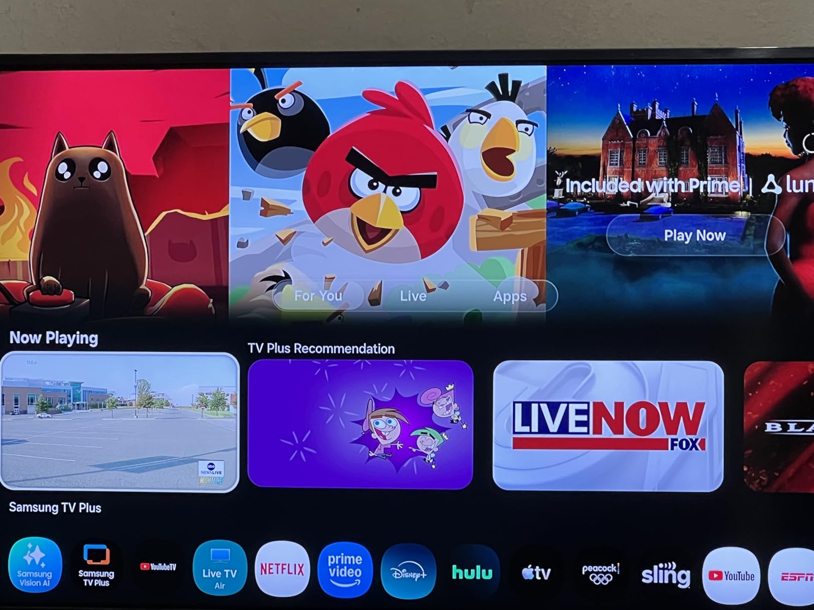 Samsung 32-Inch Class QLED Q8F 4K UHD Smart TV (2025 Model) Q4 AI Processor, 100% Color Volume with Quantum Dot, AirSlim Design, Endless Free Content, Samsung Vision AI, Alexa Built-in customer photo 1