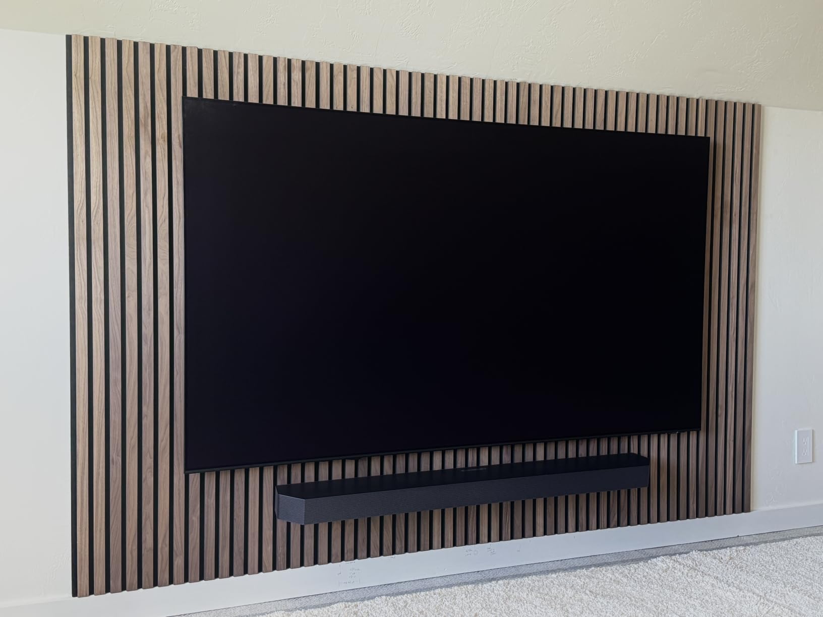 Samsung 77-Inch Class OLED S95F 4K Glare Free Smart TV (2025 Model) NQ4 AI Gen3 Processor, HDR Pro, Motion Xcelerator 164Hz, Dolby Atmos, Samsung Vision AI, Alexa Built-in customer photo 2