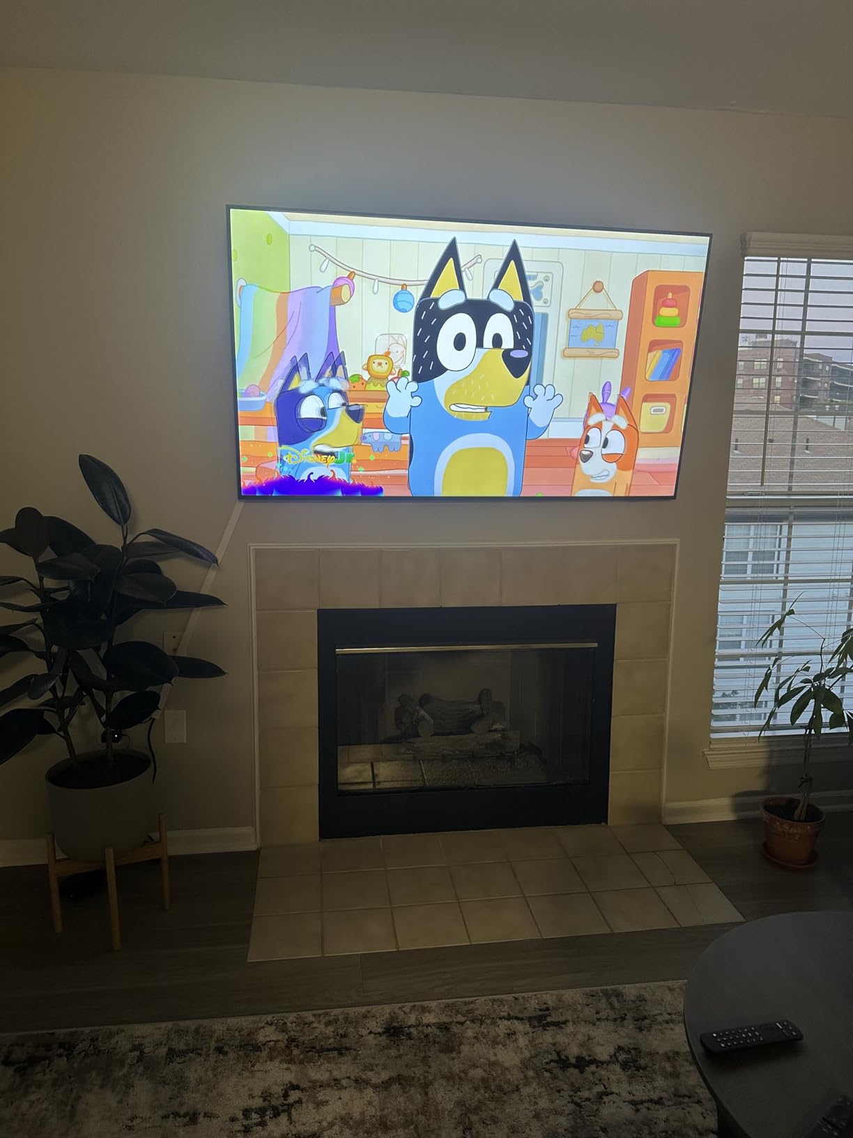 Samsung 75-Inch Class Neo QLED QN70F 4K Mini LED Smart TV (2025 Model) NQ4 AI Gen2 Processor, Quantum Matrix Technology Slim, Motion Xcelerator 144Hz, Samsung Vision AI, Alexa Built-in customer photo 1