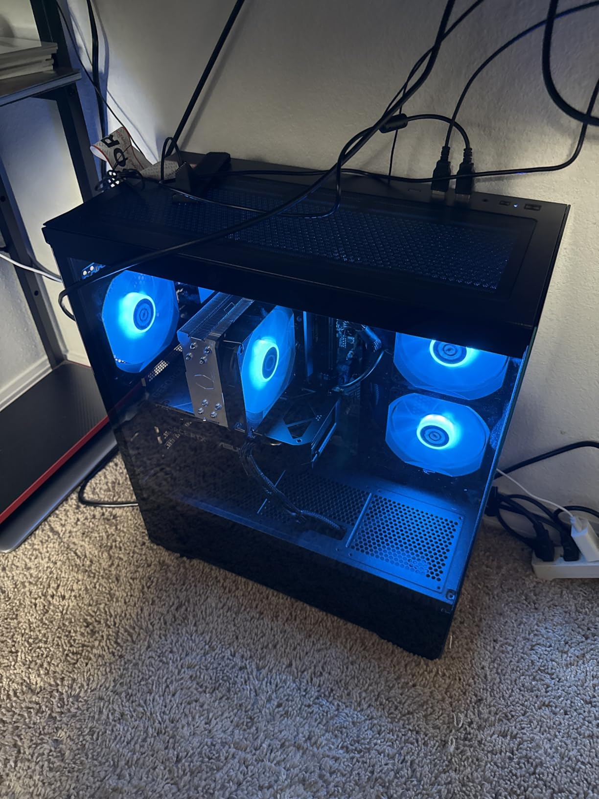 CyberPowerPC Gaming PC, Intel Core i5-14400F, GeForce RTX 5060 8GB customer photo 1