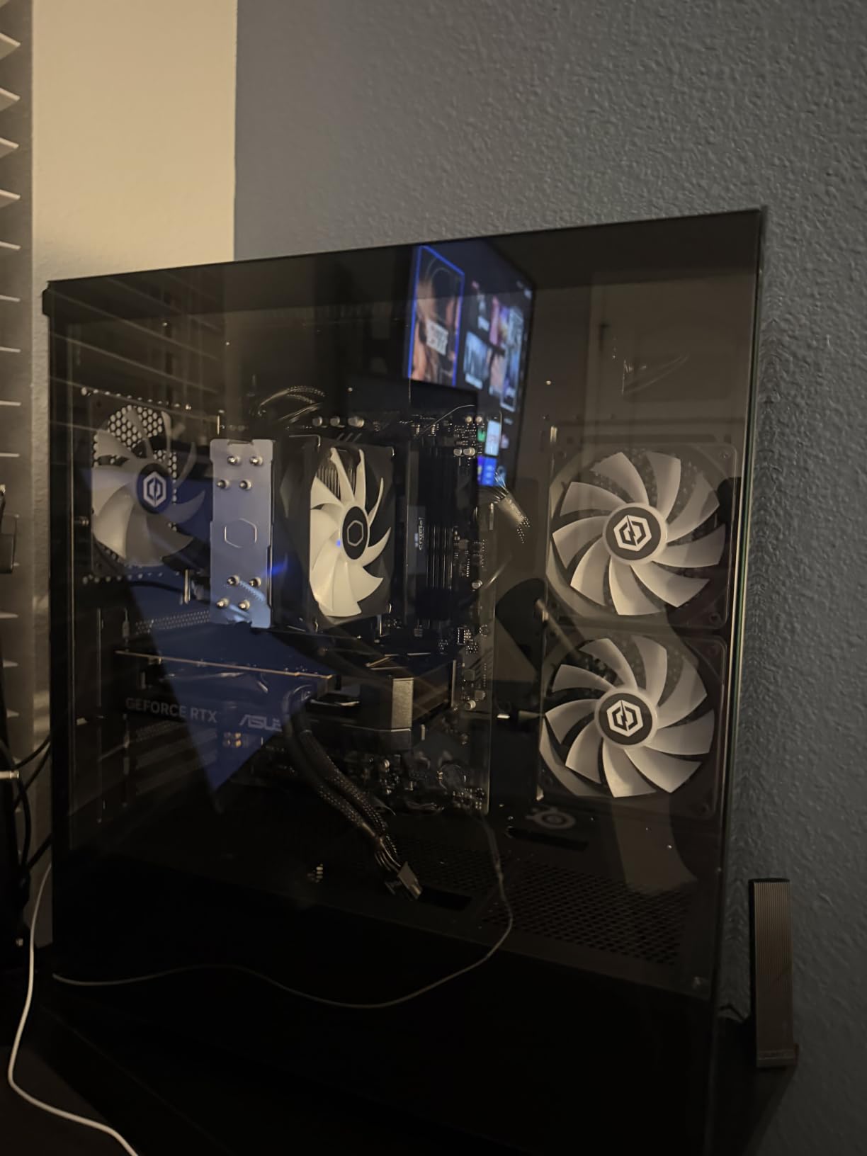 CyberPowerPC Gaming PC, Intel Core i5-14400F, GeForce RTX 5060 8GB customer photo 2