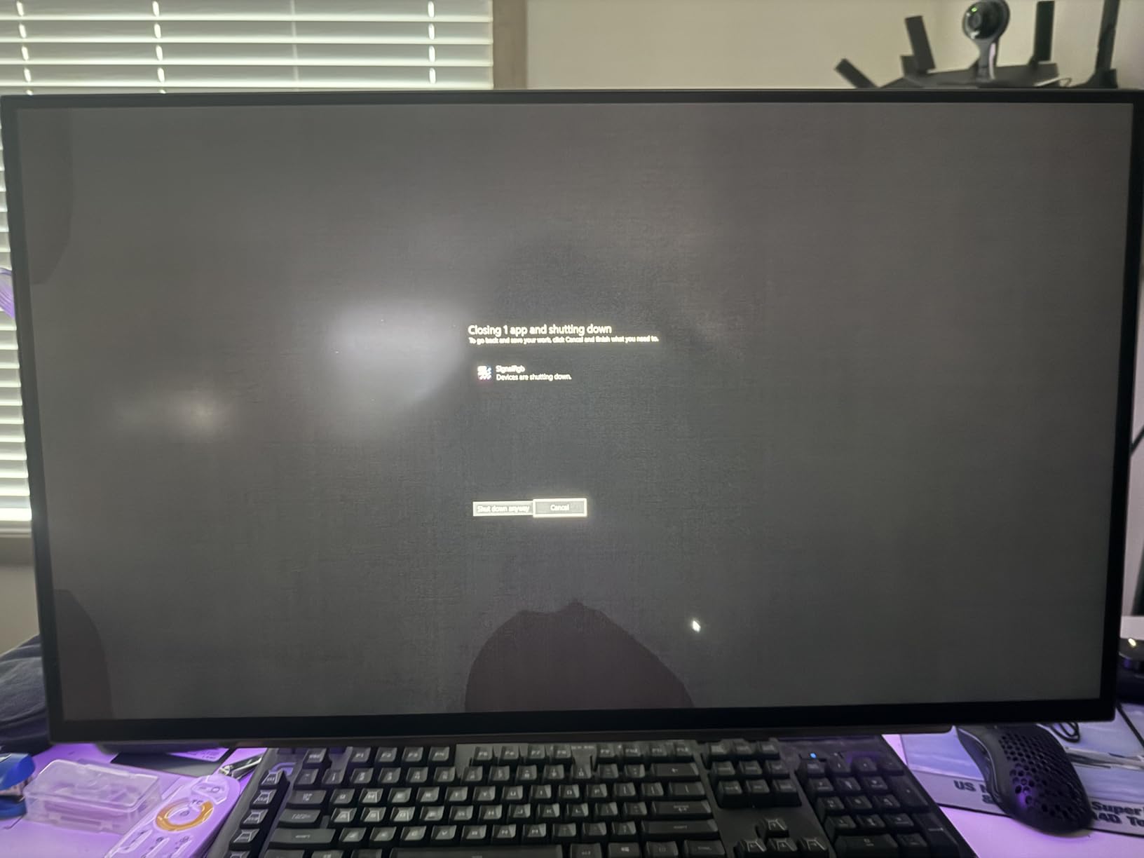 LG 32GX870A-B 32-inch Ultragear 4K UHD (3840 x 2160) OLED Gaming Monitor, Dual-Mode, 240Hz, 0.03ms, NVIDIA, AMD FreeSync Premium Pro, VESA DisplayHDR True Black 400, USB Type-C, DP2.1 customer photo 1