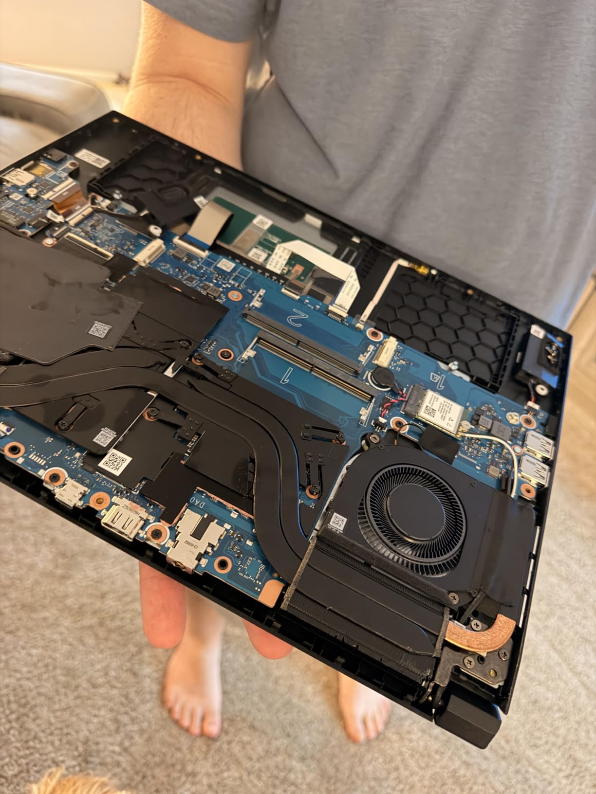 Acer Nitro V 16S AI Gaming Laptop | AMD Ryzen 7 260 Processor | NVIDIA GeForce RTX 5060 Laptop GPU (572 AI Tops) | 16