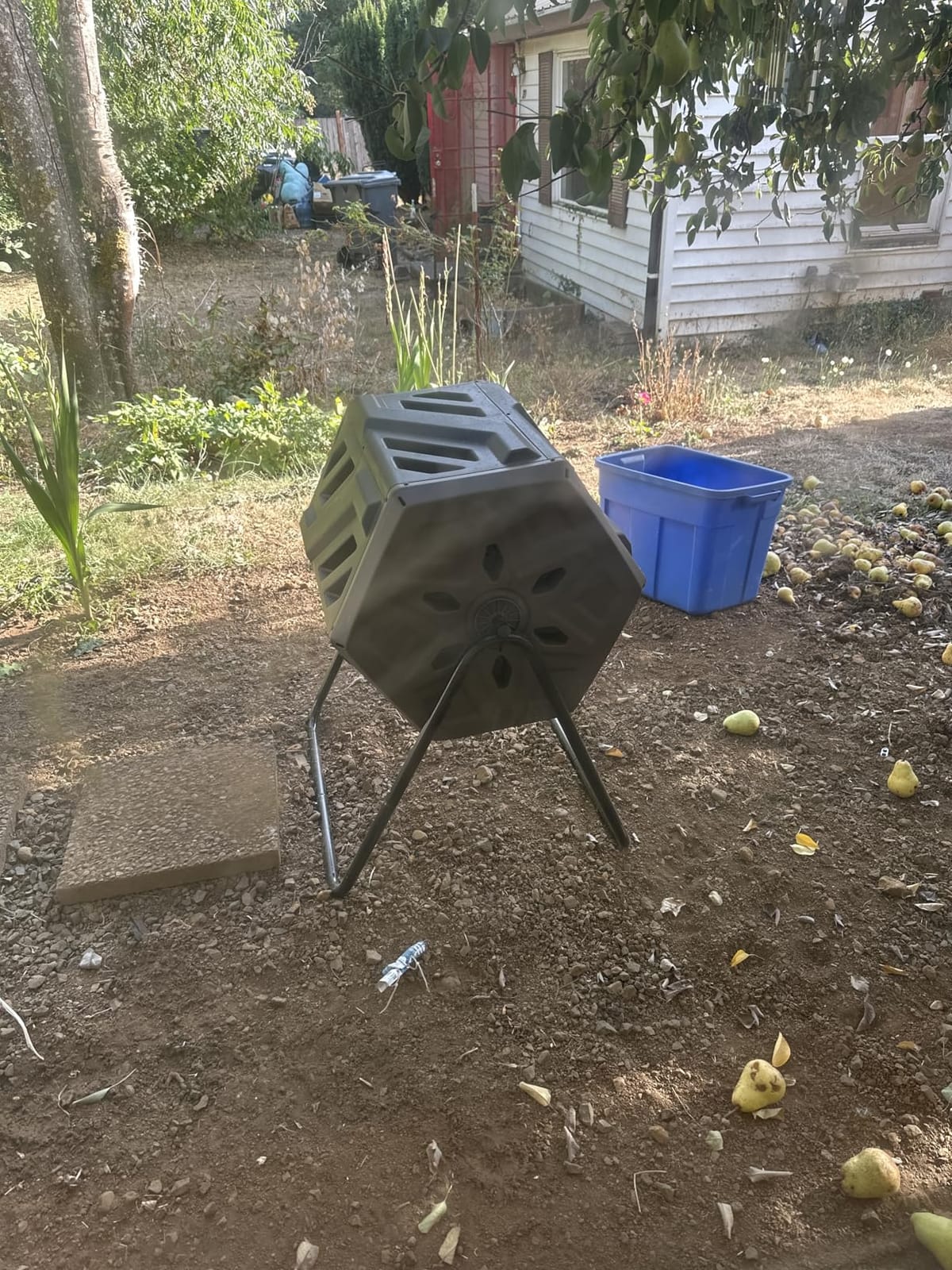 THE Growing 43 Gal Outdoor Compost Bin Tumbler for Backyard Garden, Black customer photo 1