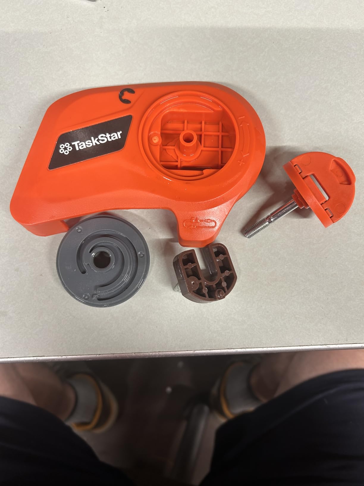 TaskStar 2-in-1 Pole Saw for Tree Trimming, 8-Inch Cordless Brushless Chainsaw with Adjustable Extension Pole, 2×4.0Ah Rechargeable Batteries & Charger, Auto Oiling, 15 Ft Max Reach customer photo 2