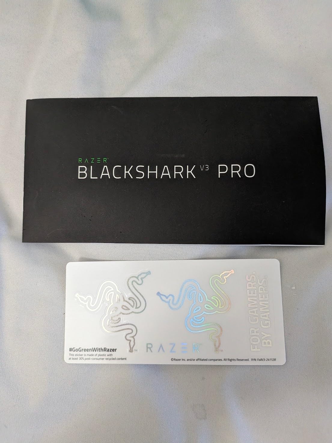 Razer BlackShark V3 Pro Wireless ANC Xbox Gaming Headset, White customer photo 1
