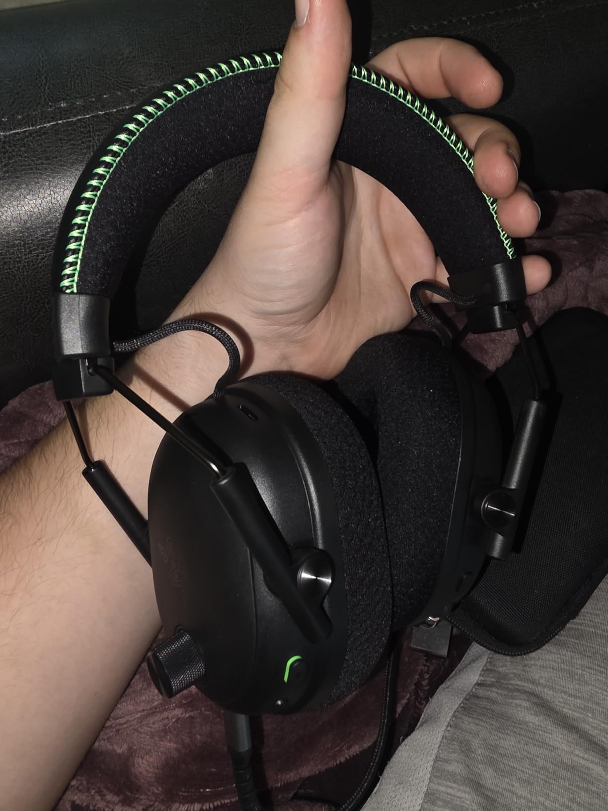 Razer BlackShark V3 Pro Wireless ANC Xbox Gaming Headset, White customer photo 2