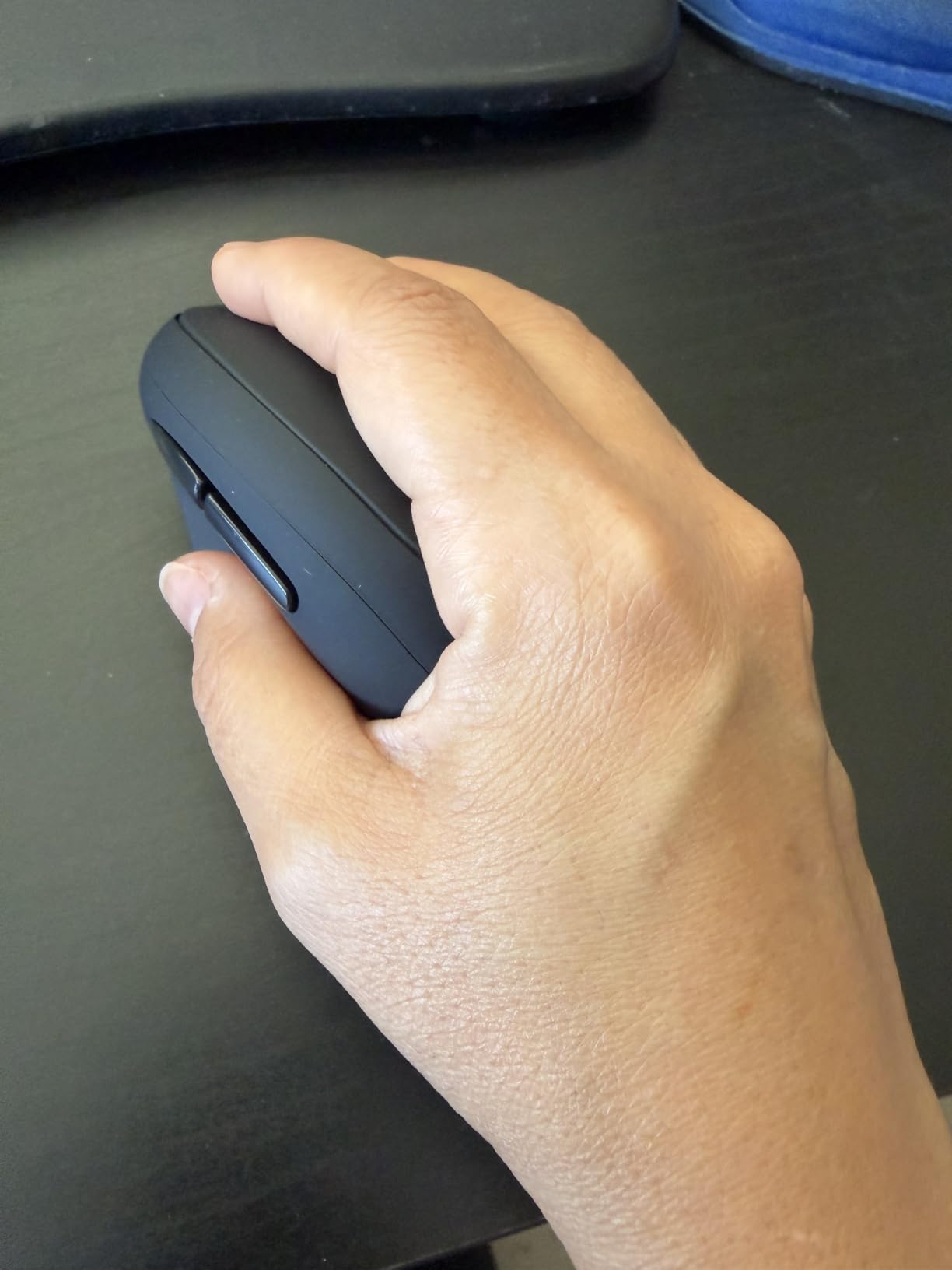 TECKNET Ergonomic Wireless Mouse 2.4G Vertical Mouse Silent 4800 DPI customer photo 1
