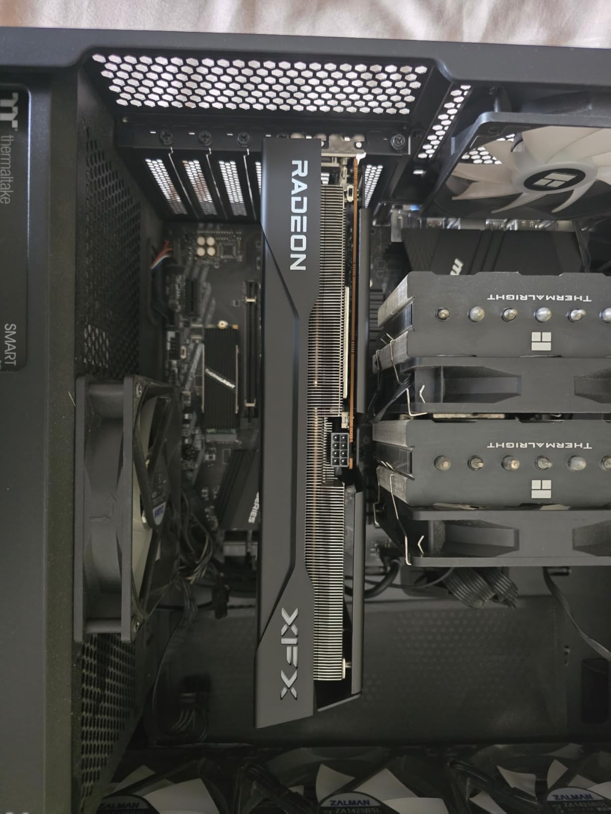 XFX Swift AMD Radeon RX 9060 XT OC Triple Fan Gaming Edition with 16GB GDDR6 customer photo 2