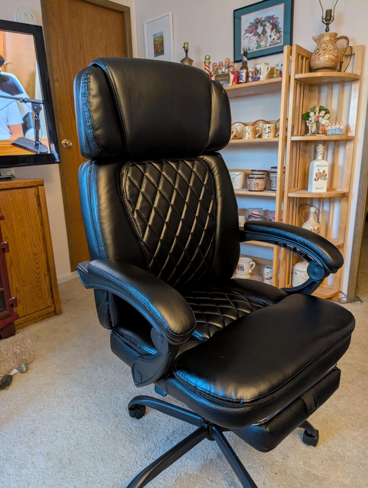 400lbs Executive Office Chair with Foot Rest for Heavy People, Ergonomic Big and Tall Desk Chair with Adjustable Headrest, High Back PU Leather Comfy Heavy Duty Computer Chair with Spring Cushion customer photo 2
