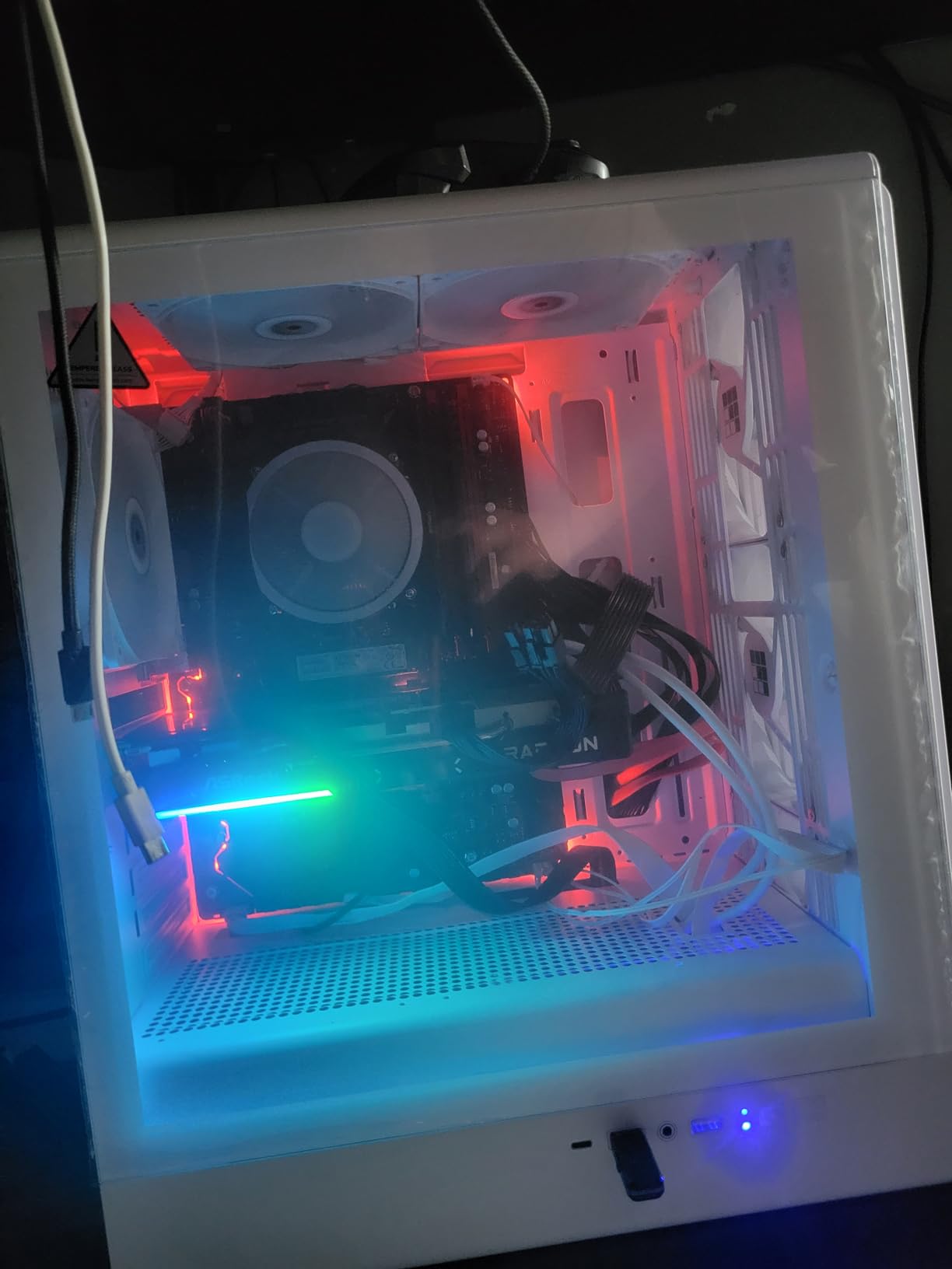 ASRock Radeon RX 9060 XT Challenger 16GB OC customer photo 2