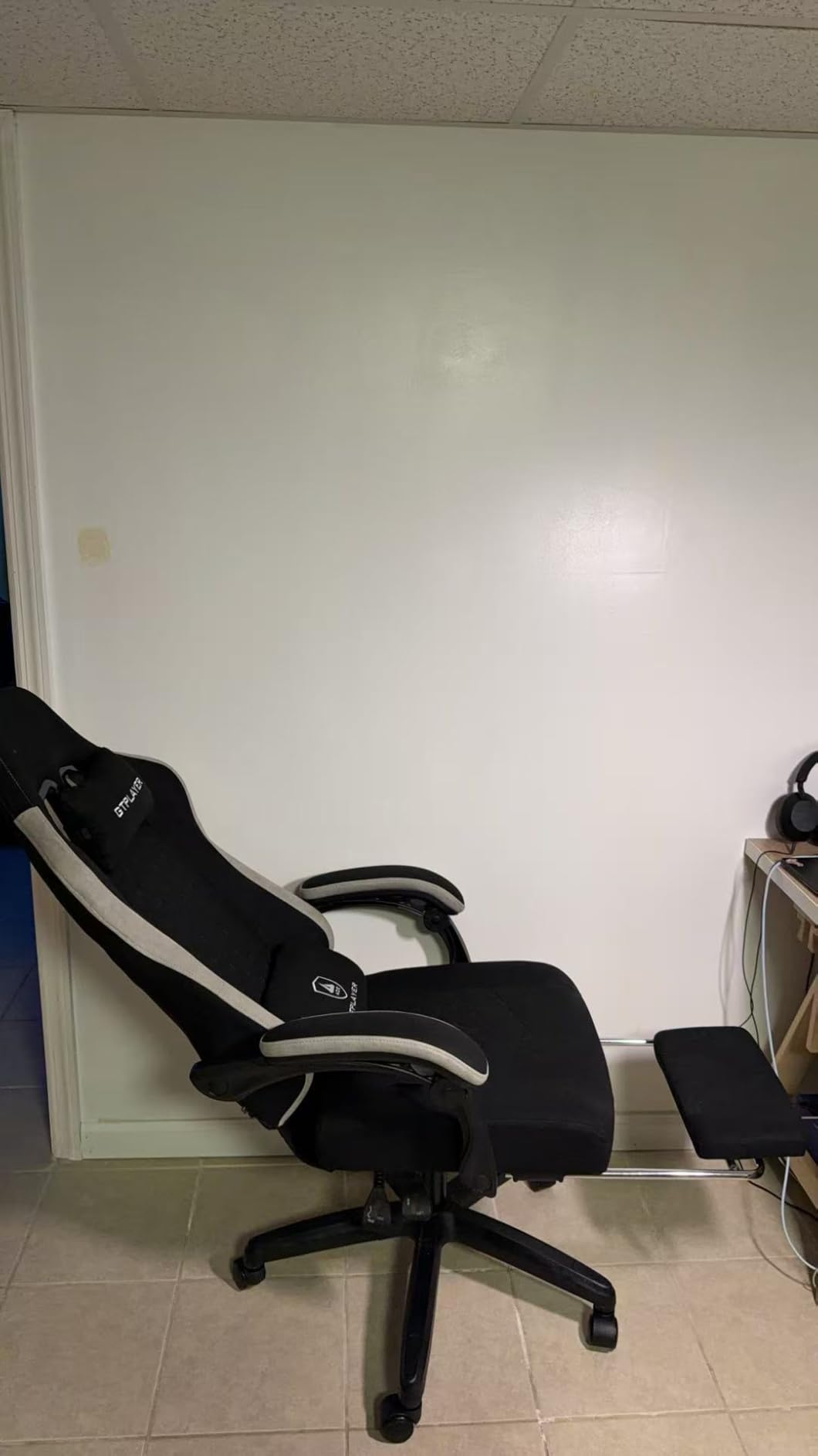 GTPLAYER Gaming Chair, Computer Office Chair with Pocket Spring Cushion, Linkage Armrests and Footrest, High Back Ergonomic Computer Chair with Lumbar Support Task Chair with Footrest(Black) customer photo 2