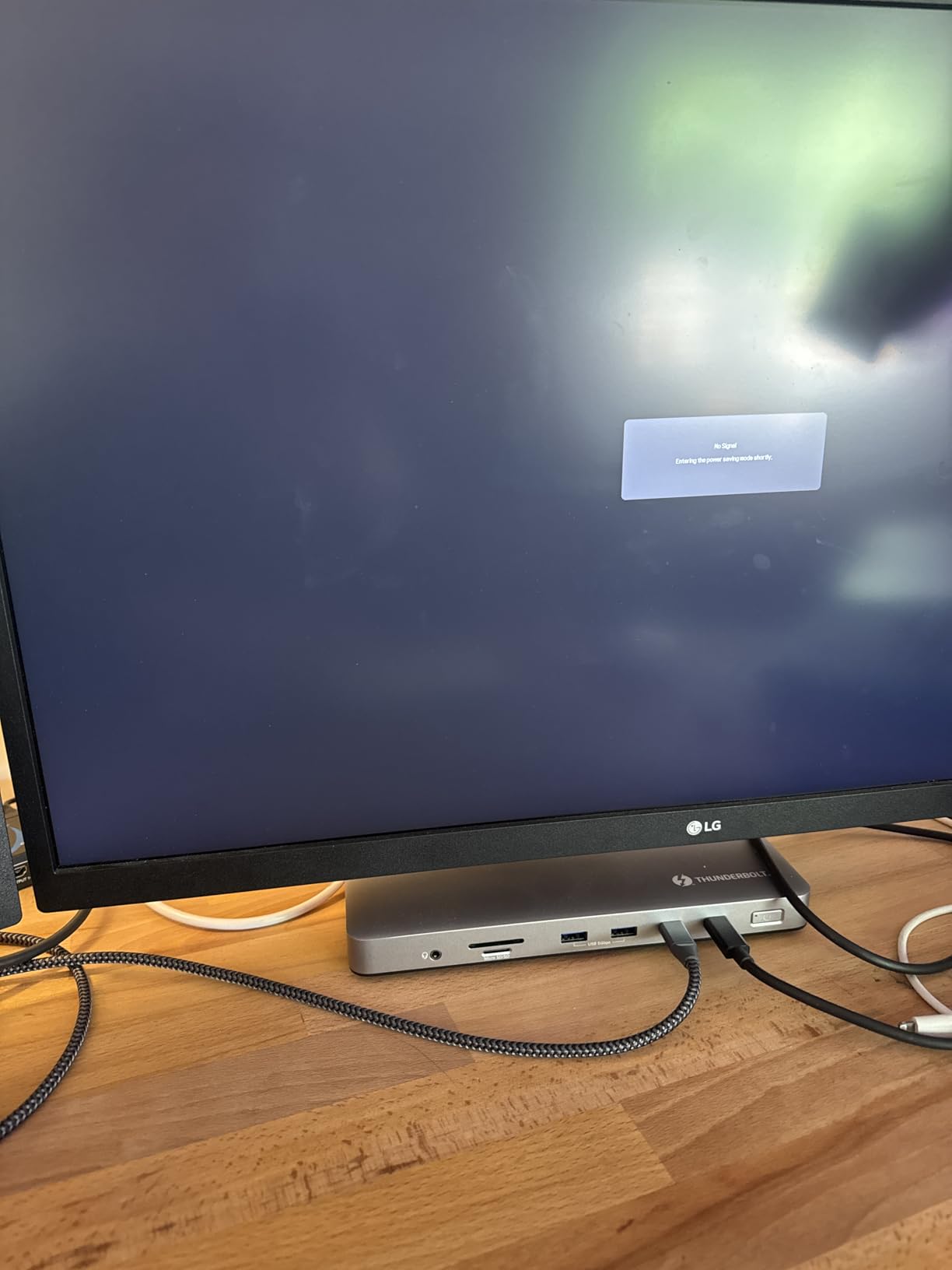 Plugable Thunderbolt 4 Dock for M4/M5 MacBook Air & Pro: 100W Charging Driverless Laptop Docking Station with 4K HDMI Dual Monitor or Single 6K, 6X USB, SD, Ethernet, Thunderbolt Certified (TBT-UDM) customer photo 2