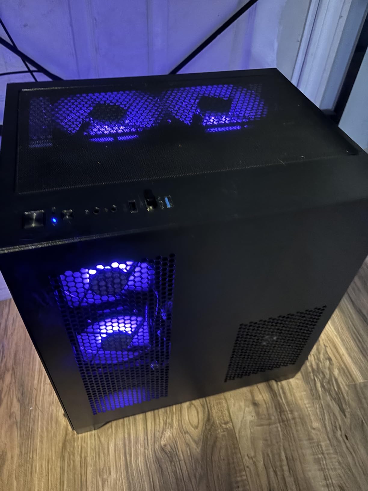 SKYESEV Gaming Desktop Computer PC,AMD Ryzen 5 5600,RTX3050 6GB,32GB DDR4 customer photo 1