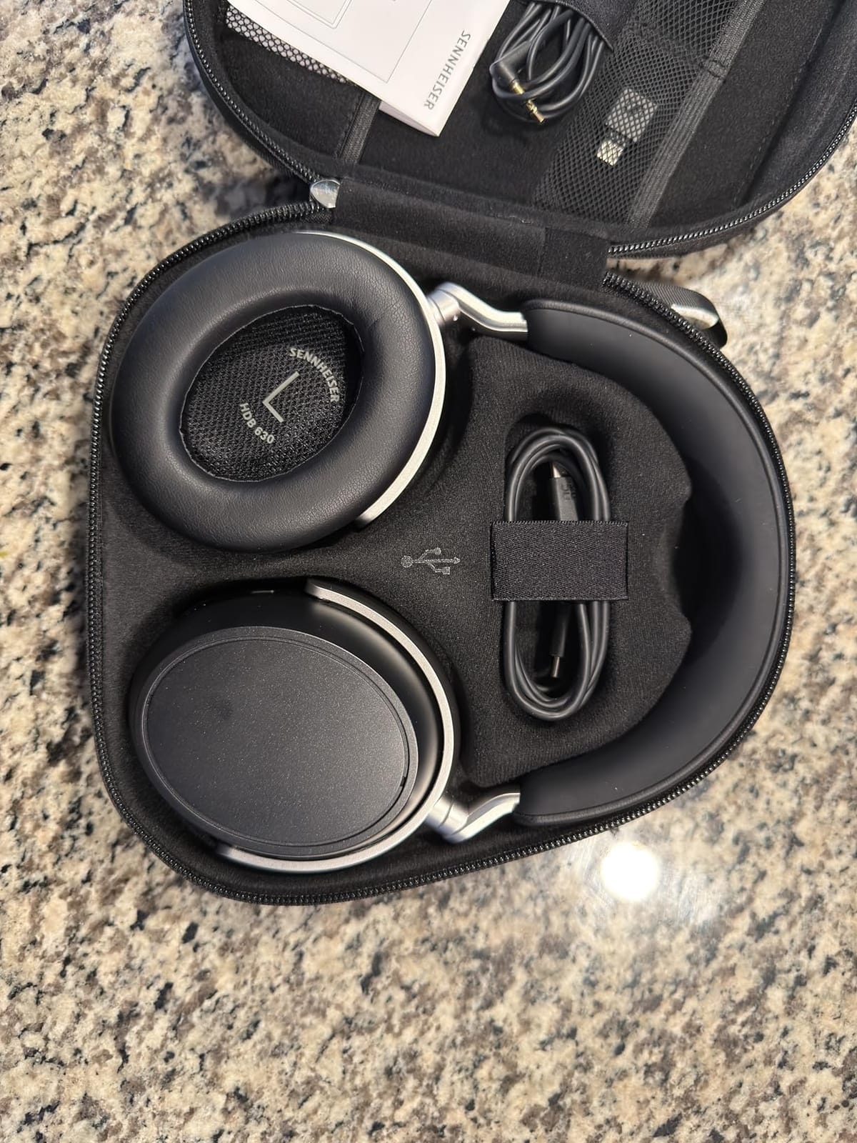 Sennheiser HDB 630 Wireless Audiophile Headphones with Incl. Hi-Res Dongle customer photo 1