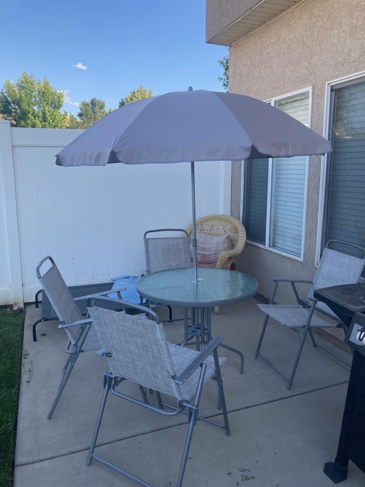 Vongrasig 6 Pieces Folding Patio Dining Set, All Weather Small Metal Outdoor Table and Chairs Set, Patio Furniture Set w/Umbrella, Glass Table & 4 Folding Chairs for Garden, Lawn, Backyard, Brown customer photo 2