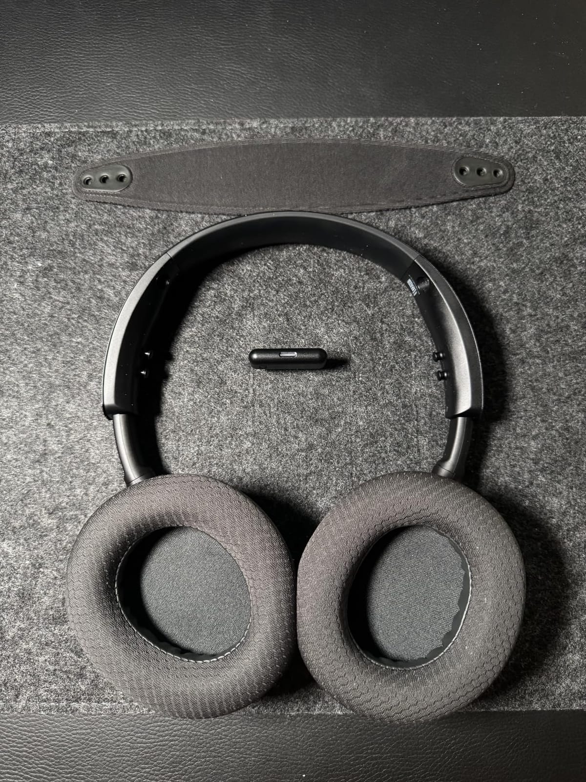 SteelSeries Arctis Nova 7P Wireless Gen 2 Gaming Headset - Real-Time App Control, 50+ HR Play, Neodymium Magnetic Drivers, Mix 2.4GHz/Bluetooth, PS5, PS4, PC, Switch 1/2, Mobile - Black customer photo 2