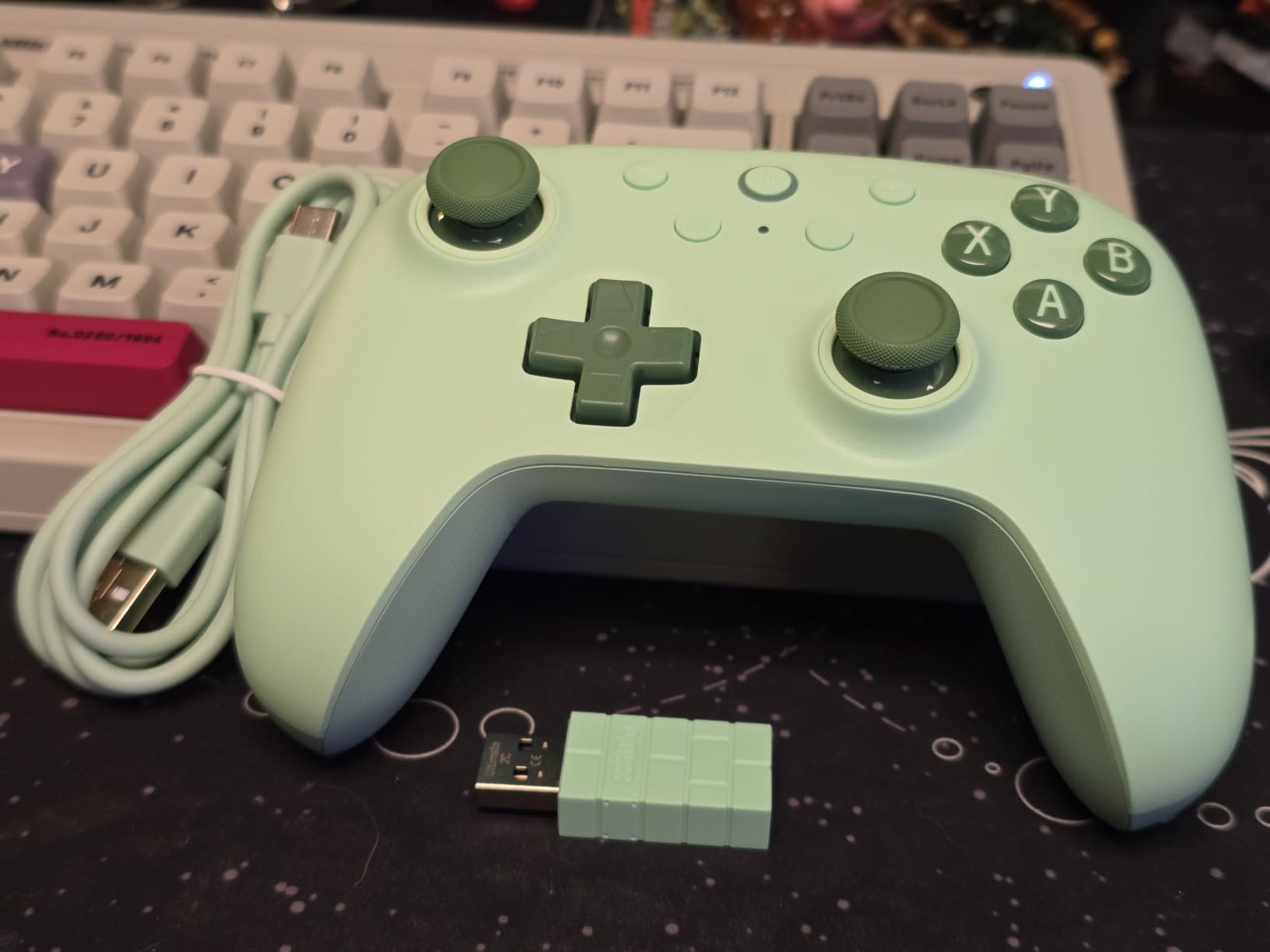 8Bitdo Ultimate 2C Wireless Controller for Windows PC and Android, with 1000 Hz Polling Rate, Hall Effect Joysticks and Triggers, and Remappable L4/R4 Bumpers (Transparent Black) customer photo 1