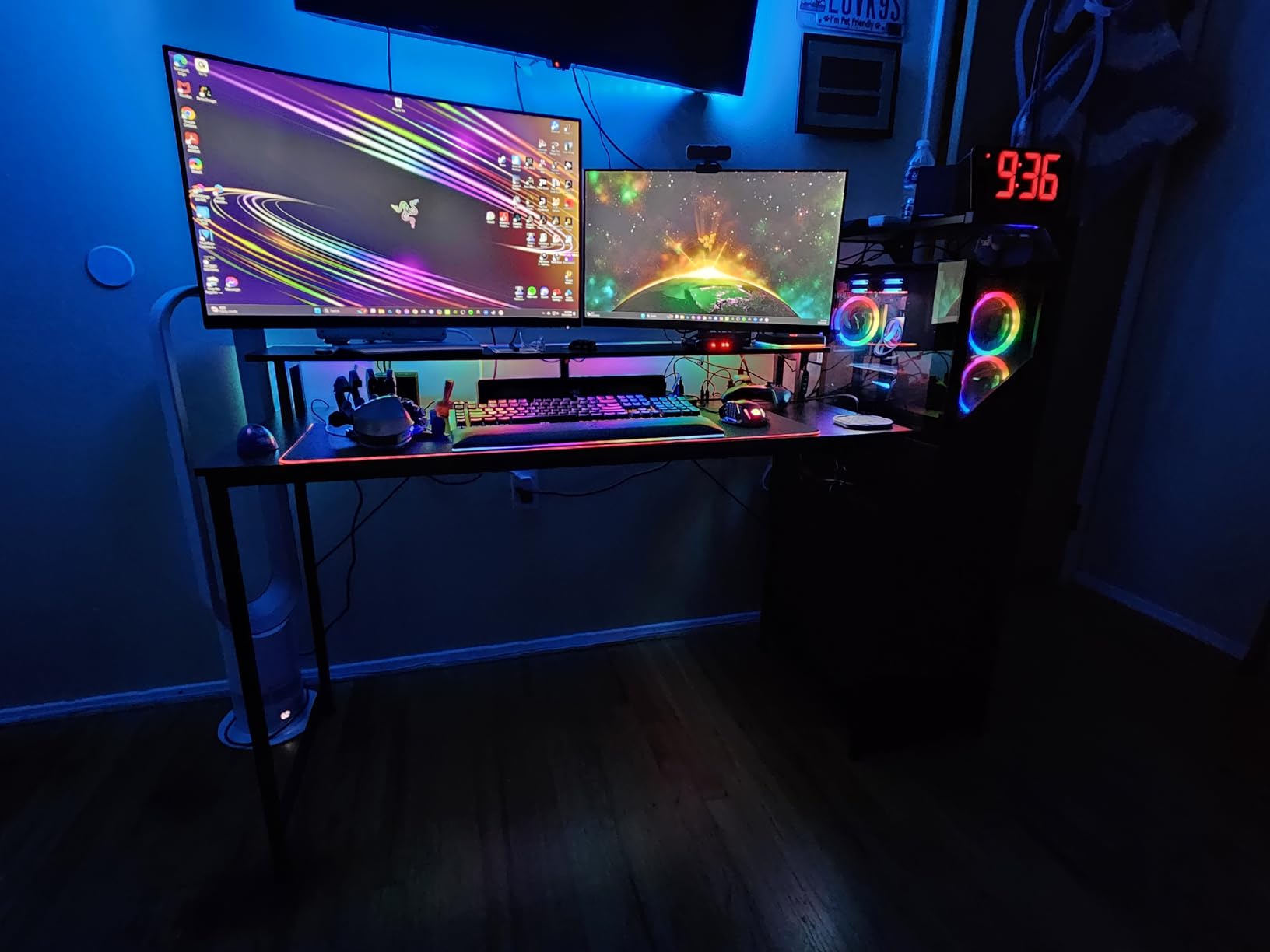 AODK 63 inch Gaming Desk with PC Display Stand, Reversible Steel Wood Computer Desk for Gaming Setup, Tiered Design to Show Off Your PC Tower & Accessories, Black customer photo 2