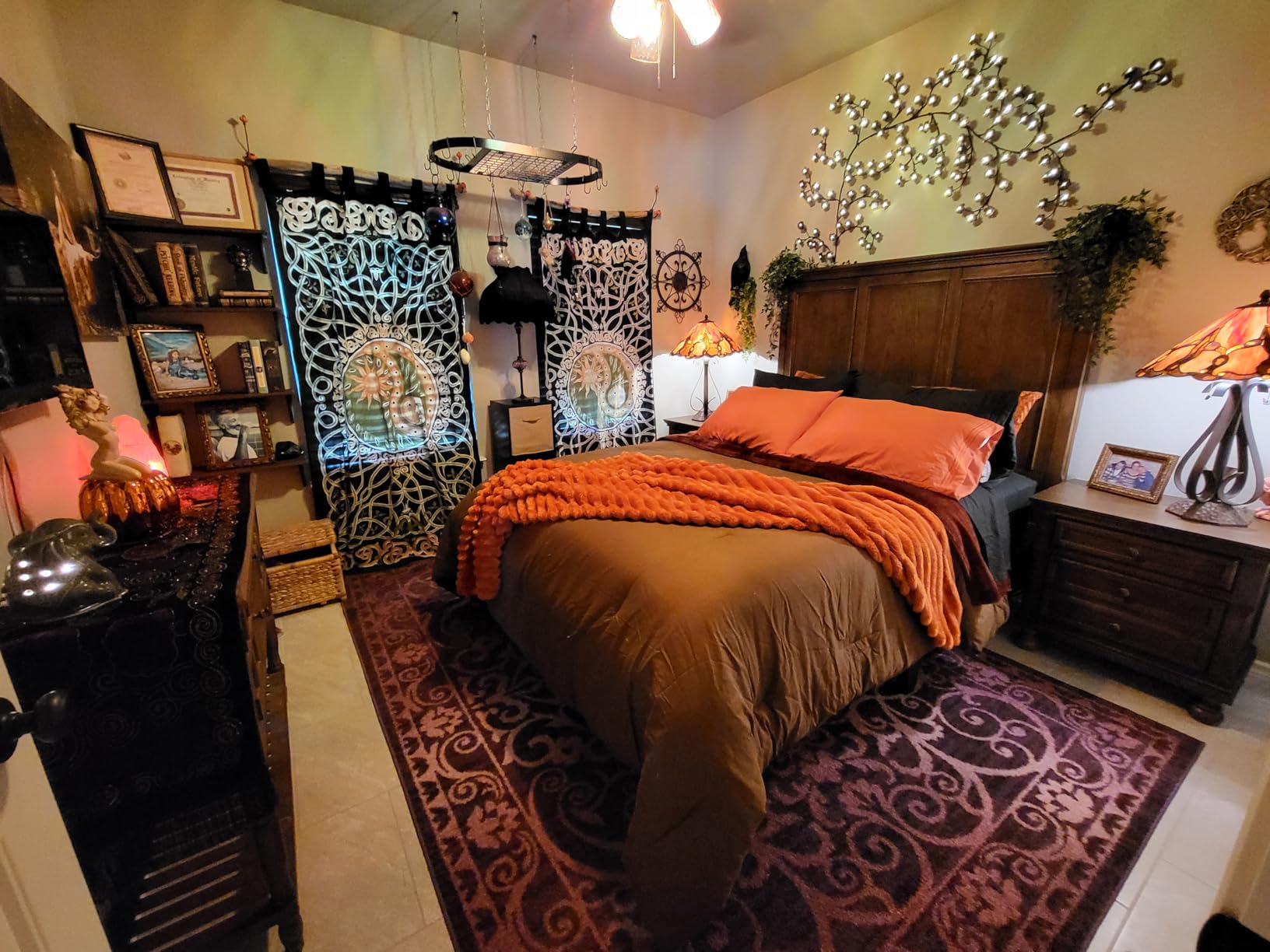 AMERLIFE Solid Wood 3-Piece Set, King Bed & 2 Nightstands, Light Brown customer photo 2