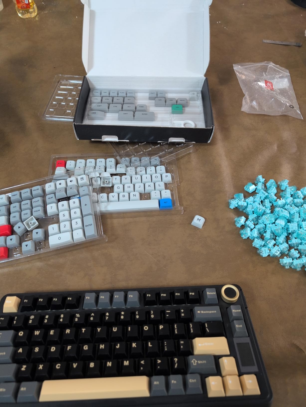 dagaladoo Double Shot PBT keycaps Set, Cherry Profile Keyboard Keycap customer photo 1