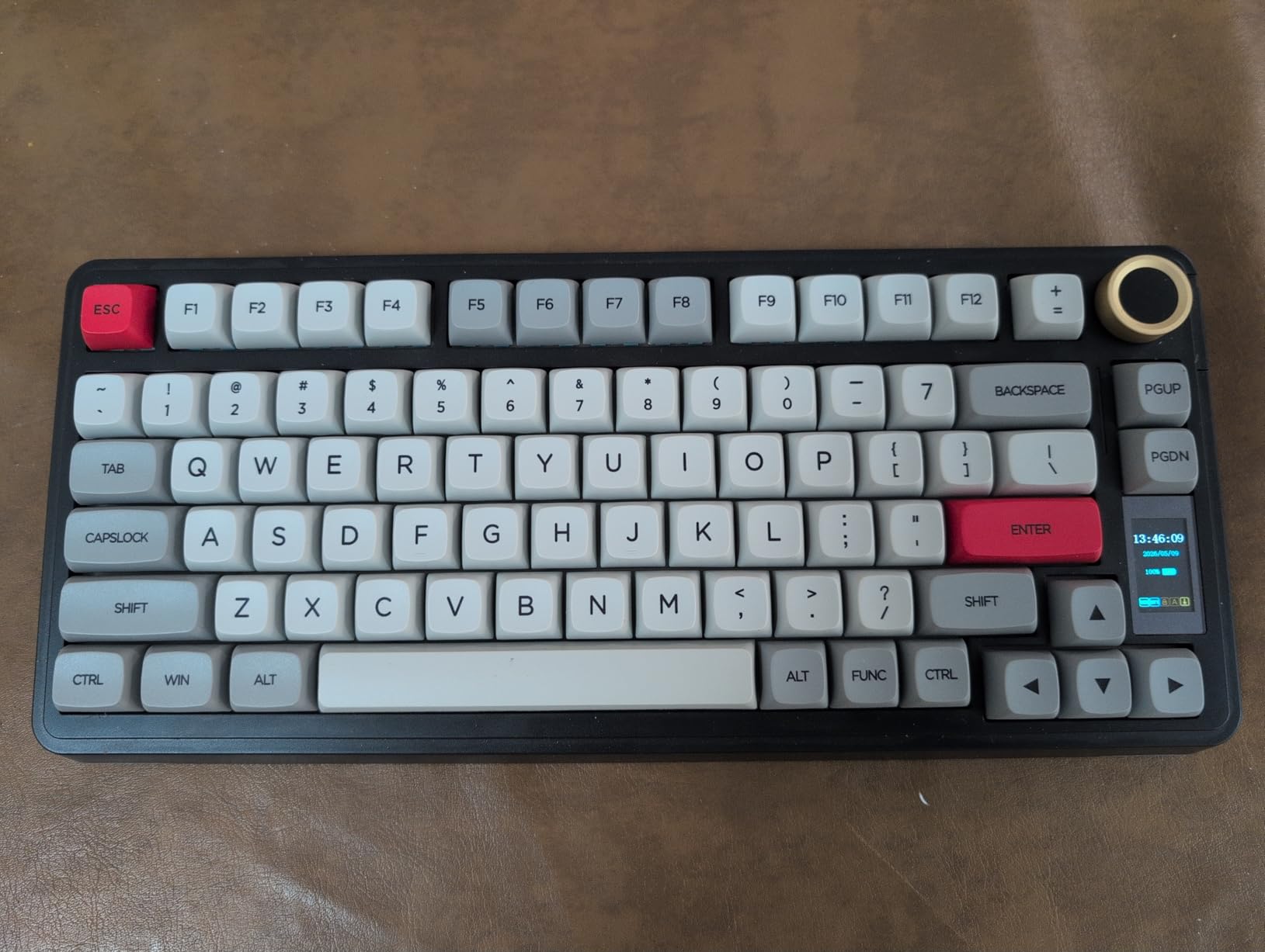 dagaladoo Double Shot PBT keycaps Set, Cherry Profile Keyboard Keycap customer photo 2