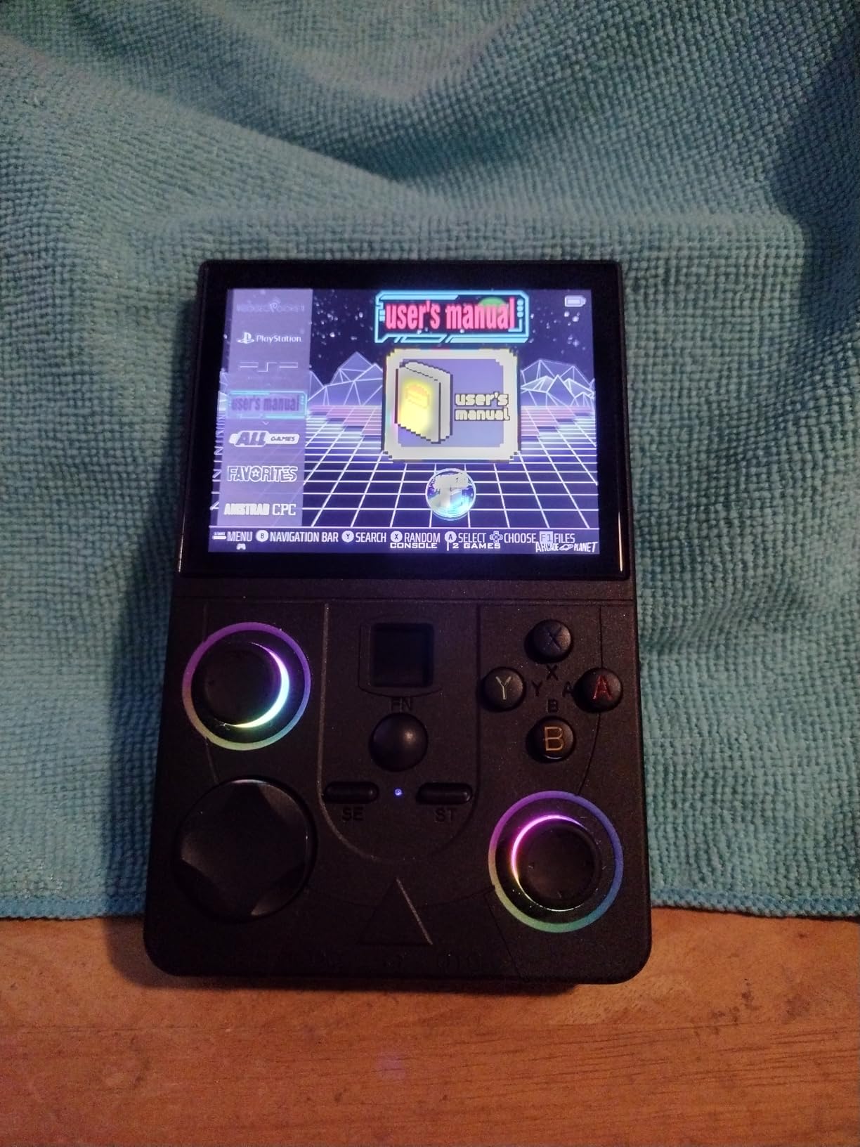 DC35V Retro Handheld Game Console, 3.5 Inch HD IPS Screen (Black) customer photo 2
