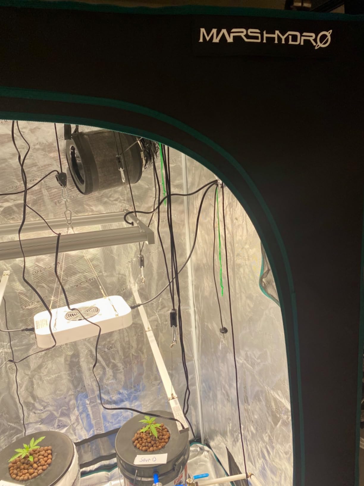MARS HYDRO 4x2x6 Grow Tent Pro,48