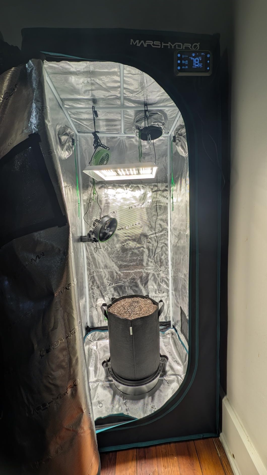 MARS HYDRO 4x2x6 Grow Tent Pro,48