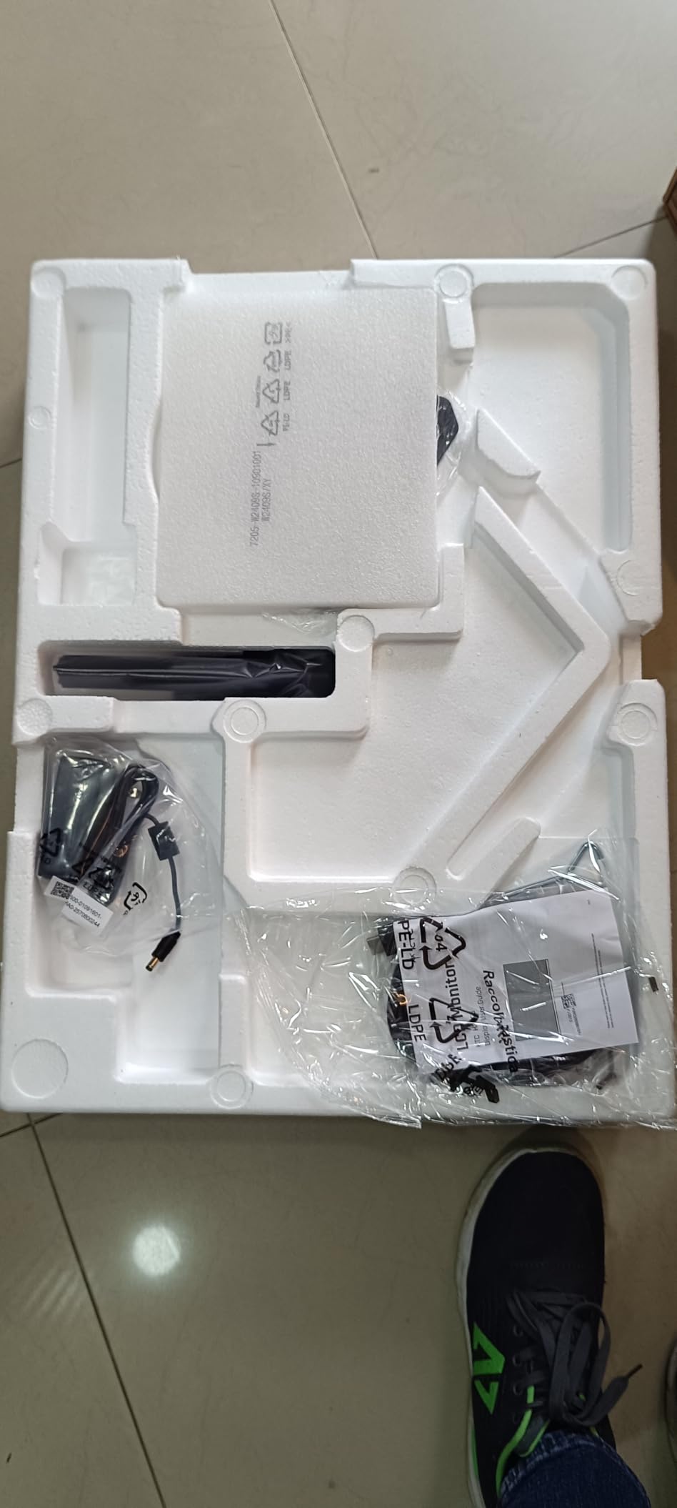 KTC 5K Monitor 27 Inch, 5K2K Dual Mode with 65W Type-C Port customer photo 1