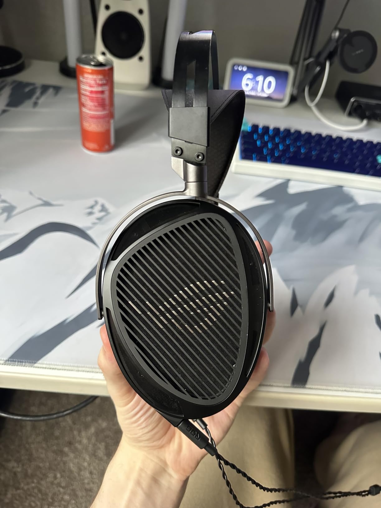 ASUS ROG Kithara Gaming/Audiophile Open-Back Wired Headphones with Mic – ROG-Tuned HIFIMAN Planar Magnetic Drivers, Adjustable Headband, Extra Ear Pads, Compatible with DACs, Amps, PC, Console, Mobile customer photo 2