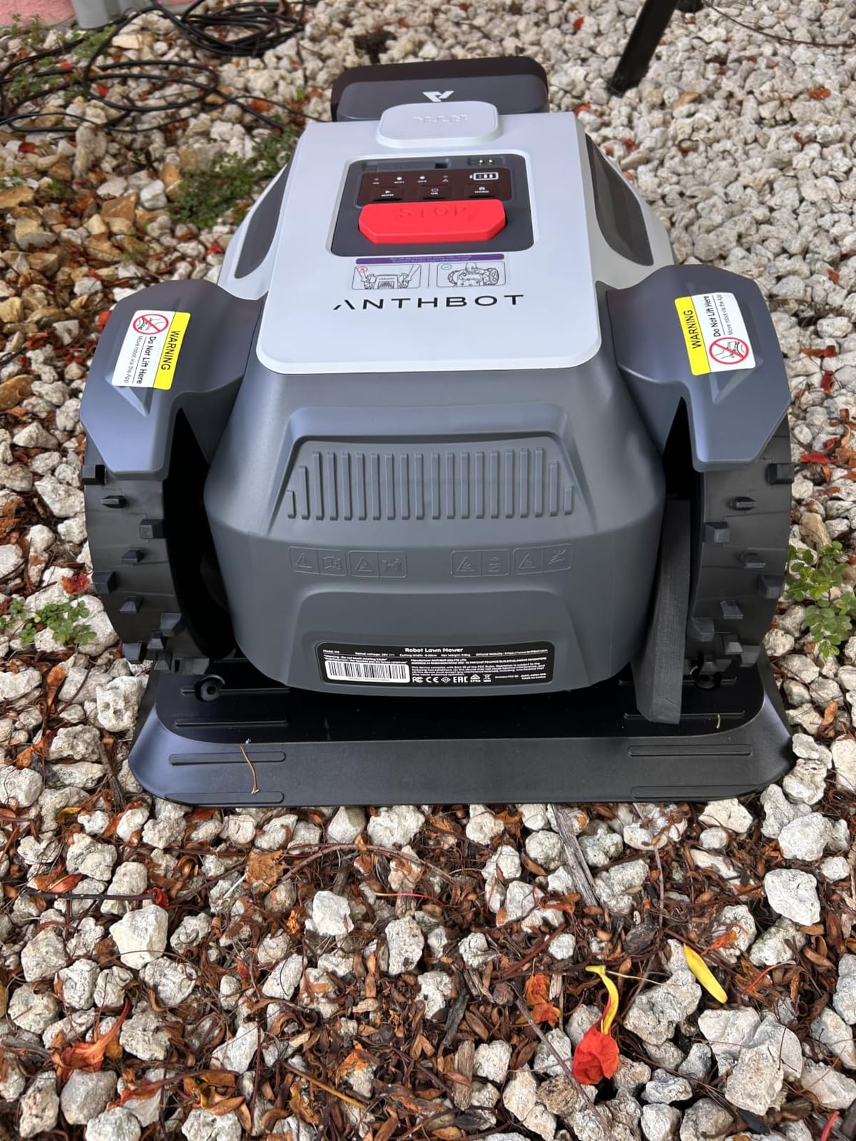 ANTHBOT M5 Robot Lawn Mower 1/8 Acre, Dual Vision+Full-Band RTK Robotic Lawnmower, No Perimeter Wire, App Control Obstacle Avoidance, 45% Slope, Cutting Height, Multi-Zone Mapping customer photo 1