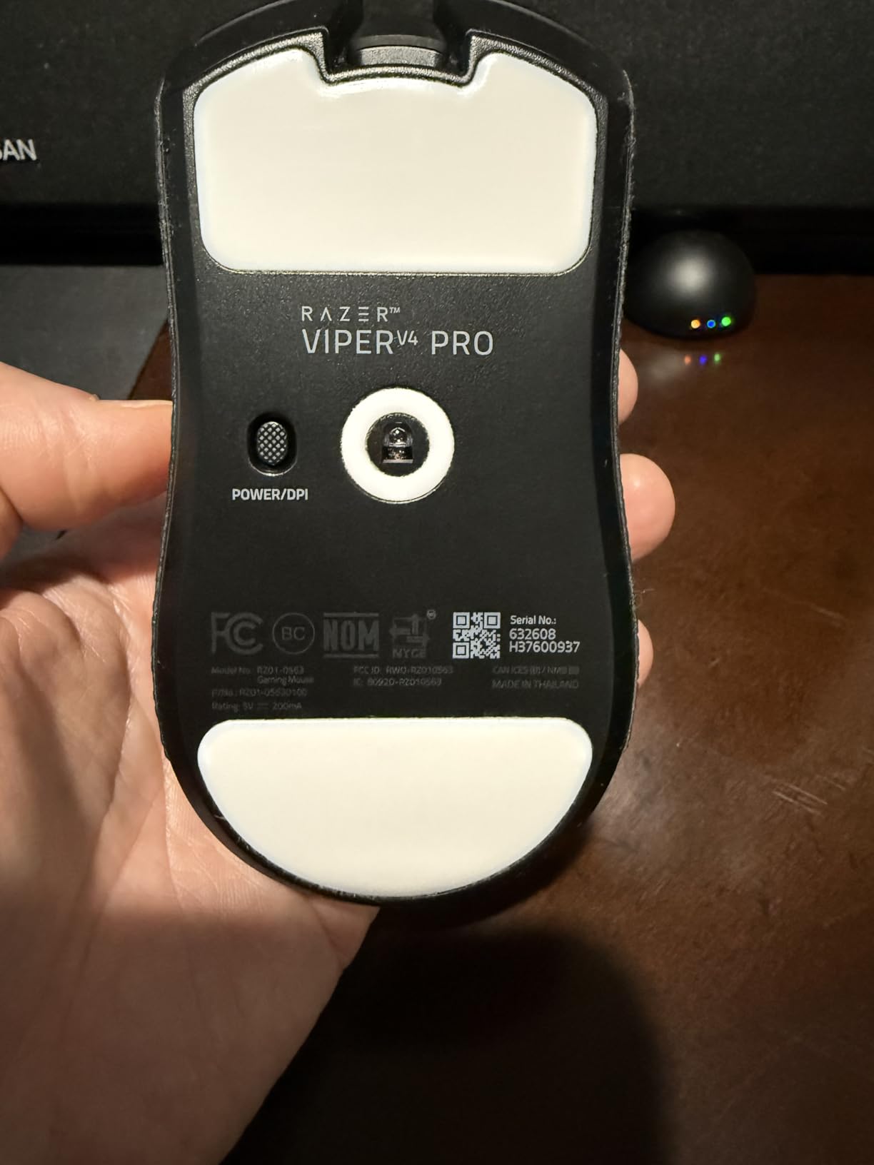 Razer Viper V4 Pro Wireless Esports Gaming Mouse, 49g,180Hr Battery, Black customer photo 2