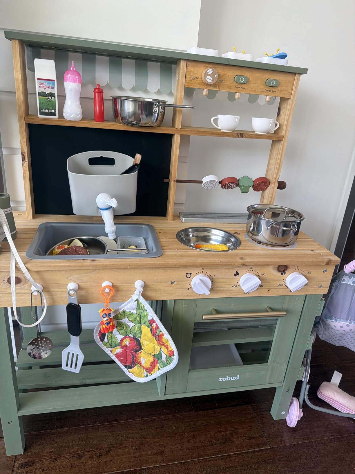 ROBUD Mud Kitchen for Kids Outdoor, BBQ Grill Solid Wood Outdoor Play Kitchen, Green Kids Mud Kitchen with Working Water Tap, Blackboard, Garden Sink, Monteeori Toys for Children Ages 3+, WH009 customer photo 1
