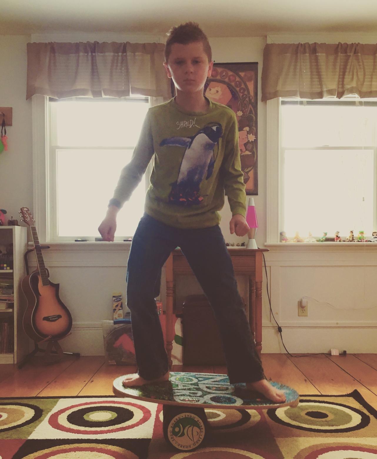 The Original Indo Board - Balance Board Trainer for Core Strength, Stability & Athletic Performance - Surfing, Skateboarding, Snowboarding, Yoga, Physical Therapy. Includes Board and Roller customer photo 1