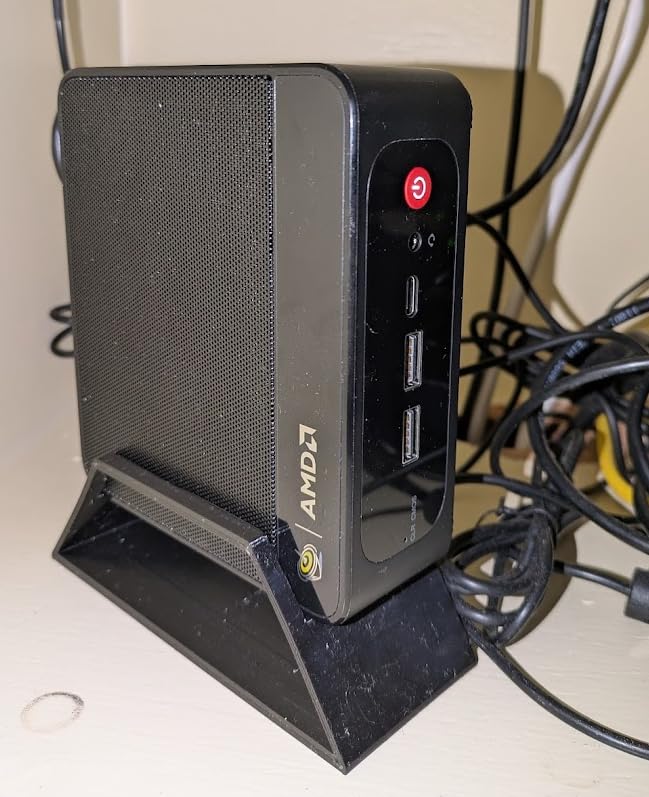 Beelink SER3 Mini PC W11 Pro, AMD Ryzen 3 3200U, 8GB DDR4 256GB NVME SSD customer photo 1