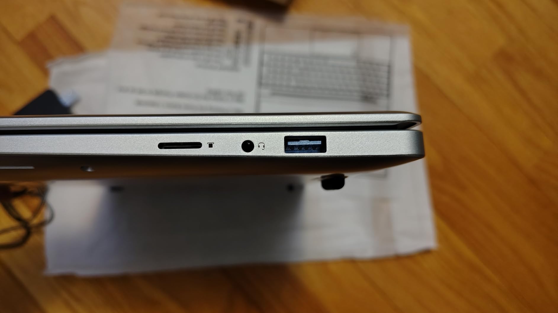 15.6 inch Laptop, Laptops with Celeron N4000, 2025 Gaming Laptop for 8GB LPDDR4 256GB SSD, IPS FHD 1920x1080, WiFi+BT4.2+Mini HDMI+TF Card Slot, Traditional Laptops Computers Convertible 180° Netbook customer photo 2