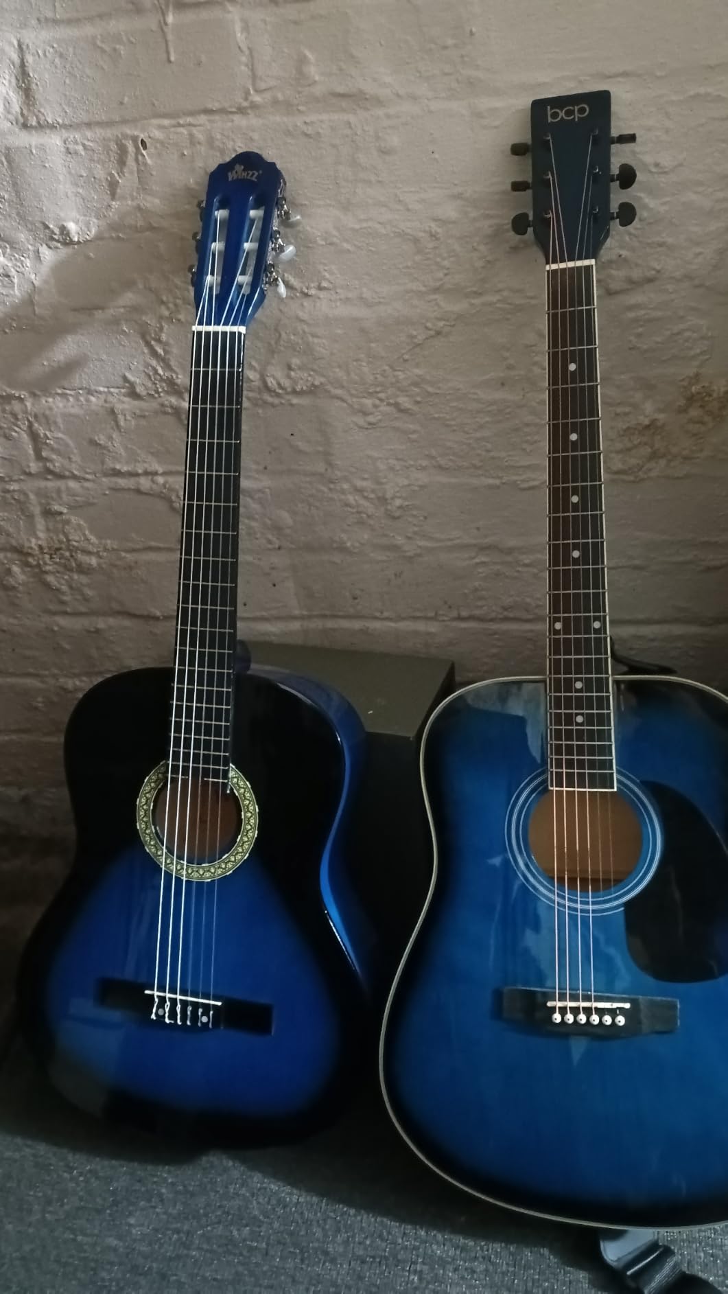 Winzz 4/4 Size Beginner Classical Guitar, Sunburst customer photo 1
