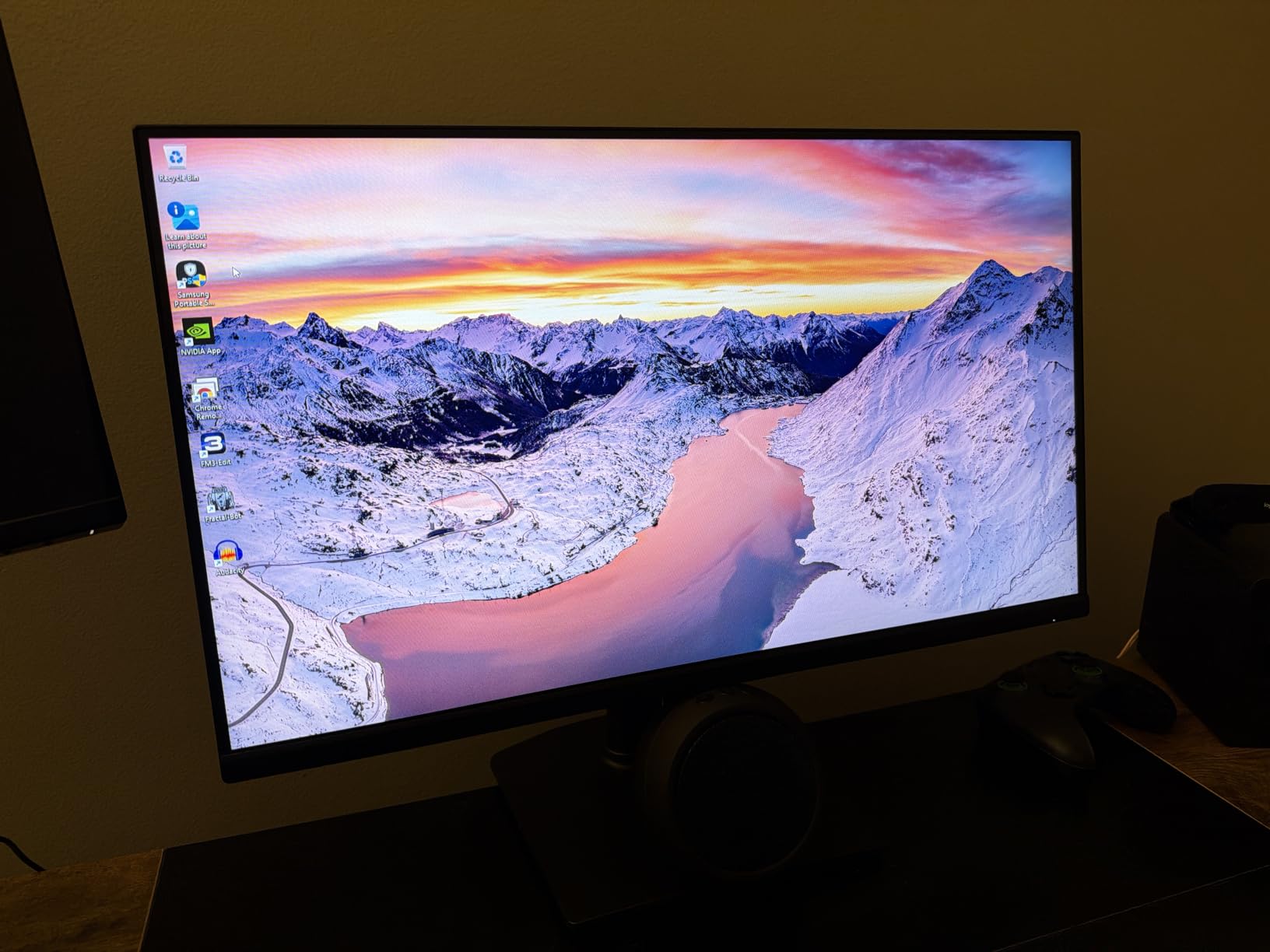 KTC 32 Inch 280Hz 240Hz Curved Gaming Monitor, FHD PC Monitor 1080P, H32C5 customer photo 2