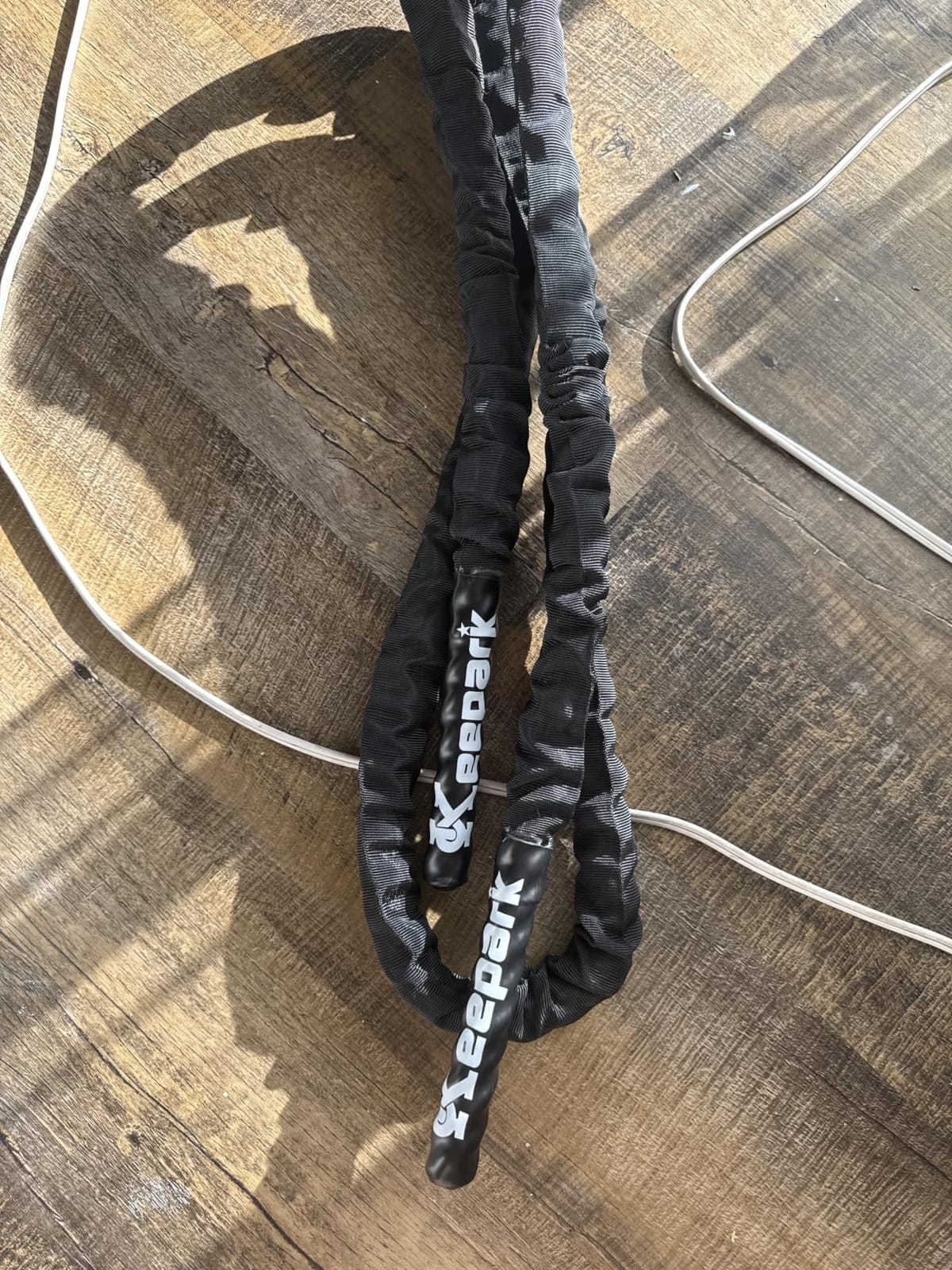 Battle Rope for Home Gym - 1.5 Inch 40FT Heavy Exercise Rope with Wear-Resistant Nylon Sleeve & Anchor Strap customer photo 2