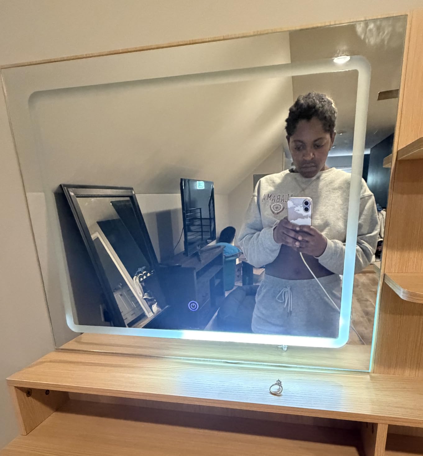 LIVELYGLOW 43