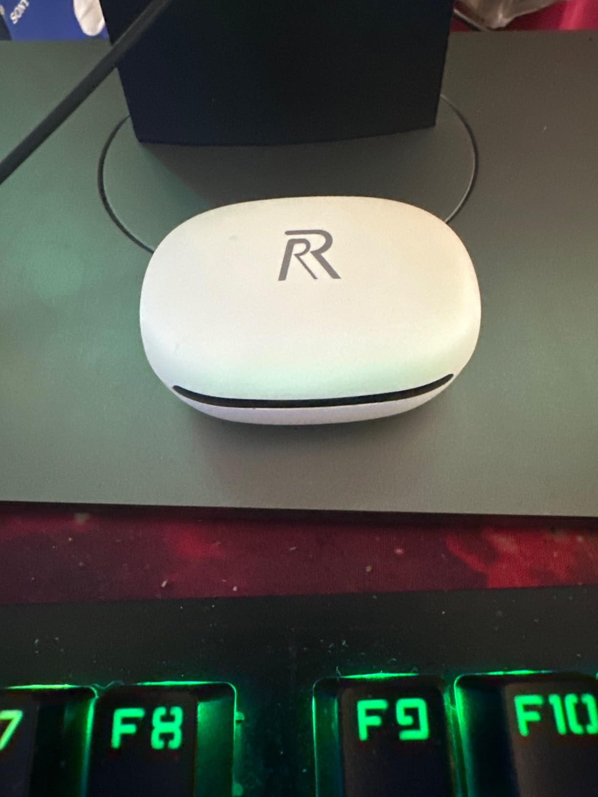 RYR Wireless Gaming Earbuds with Noise Cancelling Mic, 2.4Ghz & Bluetooth customer photo 1
