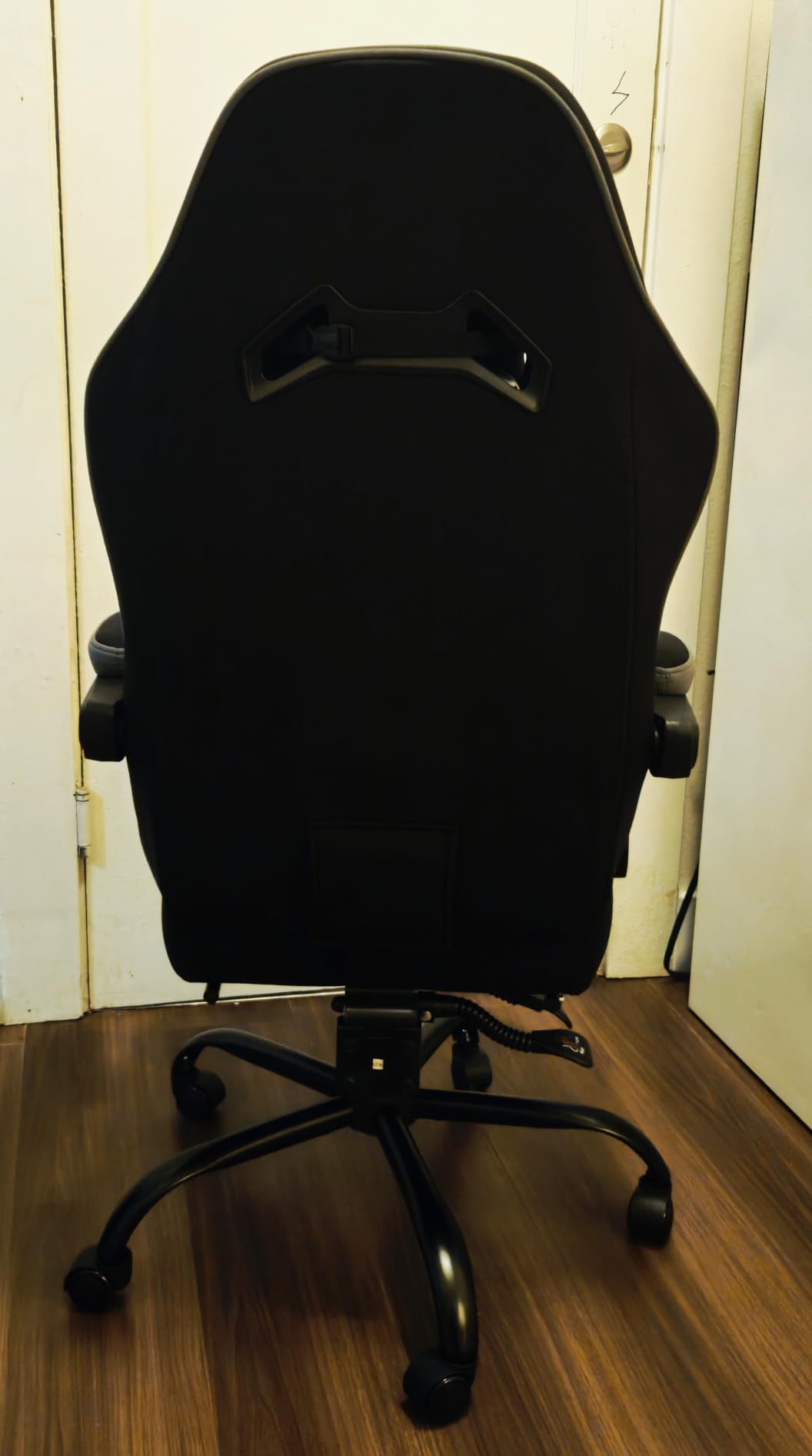Gaming Chair for Adults with Footrest, Ergonomic Computer Chair, 330 lb customer photo 1