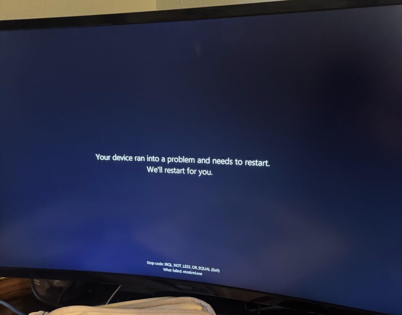 KAMRUI AM21 Mini Gaming PC Windows 11 Pro AMD Ryzen 7 8745HS (Up to 4.9GHz) customer photo 1
