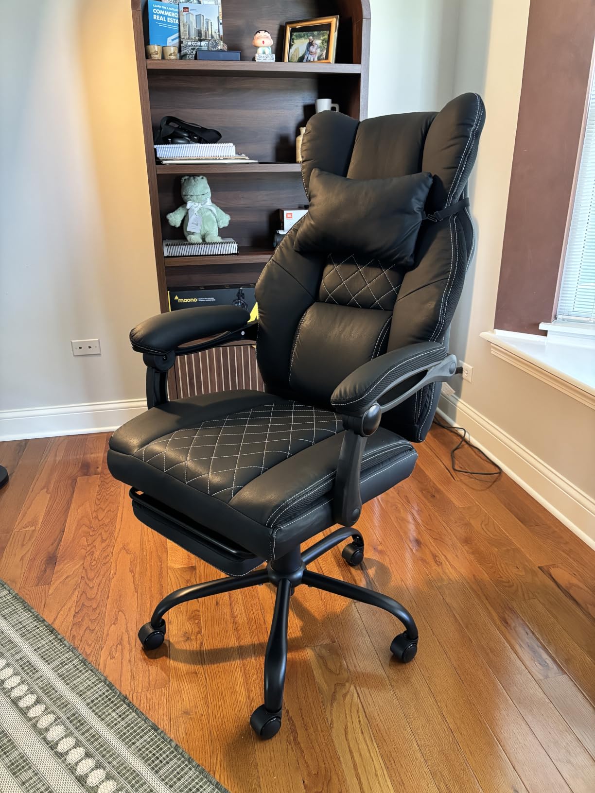 GTPLAYER Big&Tall Ergonomic Gaming Chair, Wide Spring Seat, Linkage Armrest,Earth BLK customer photo 1