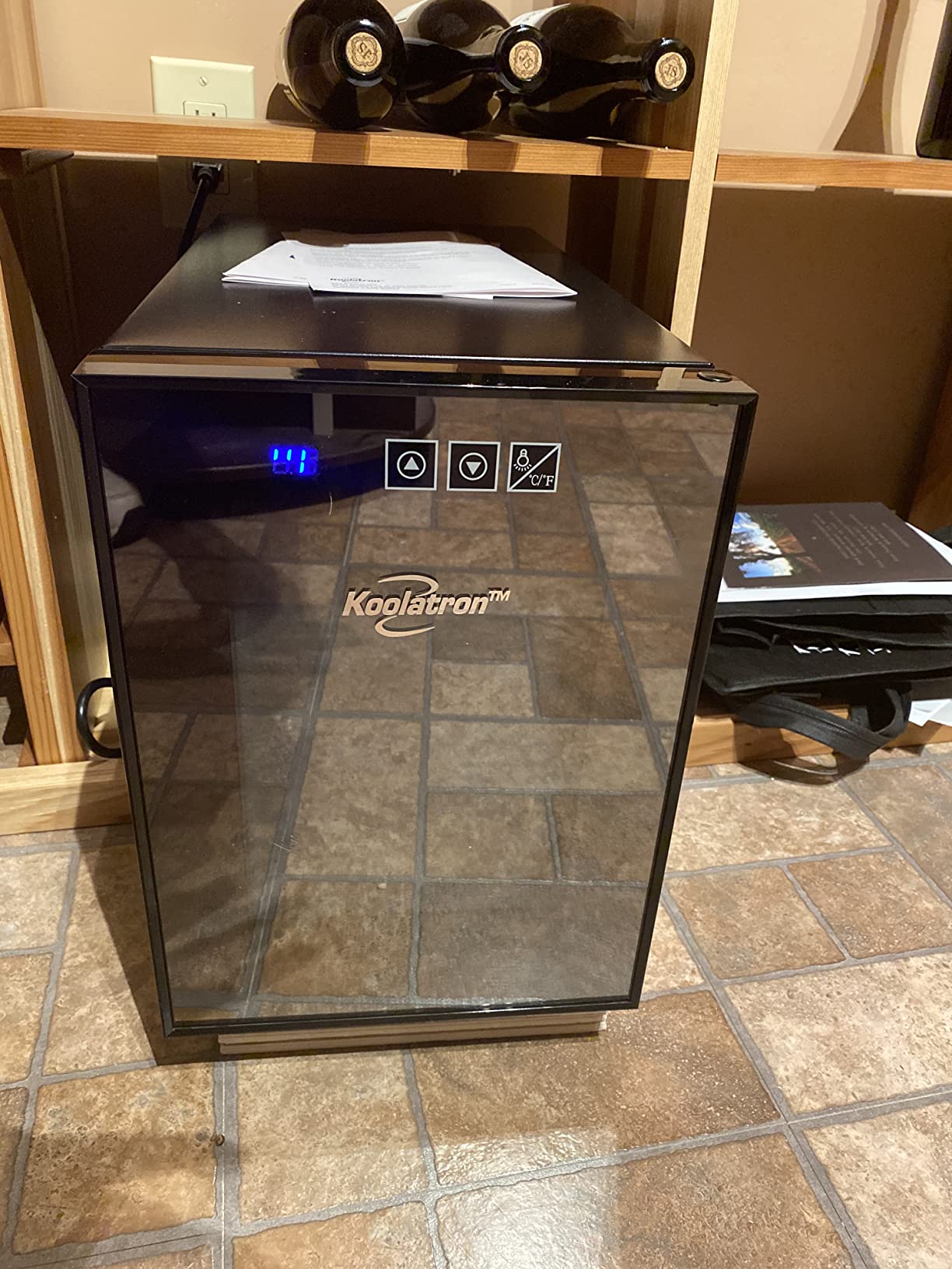 Koolatron 6 Bottle Wine Cooler, Black, Thermoelectric Wine Fridge, 0.65 cu. ft. (16L), Freestanding Wine Cellar, Red, White and Sparkling Wine Storage for Small Kitchen, Apartment, Condo, RV customer photo 1
