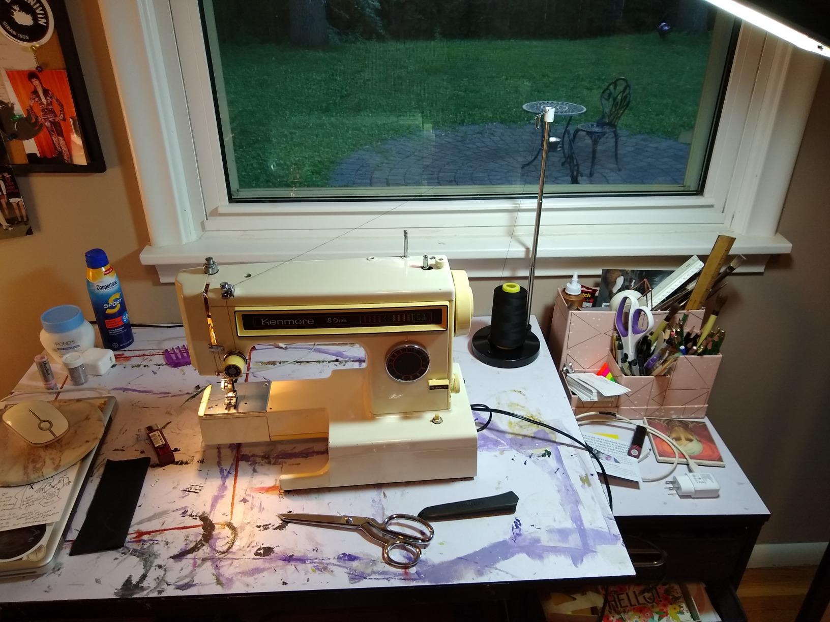 Adjustable Single Thread Spool Holder – Stand alone Embroidery, Sewing or Quilting Thread Holder or Stand – Ensures Smoother Feed = Heavy Plastic Base customer photo 2