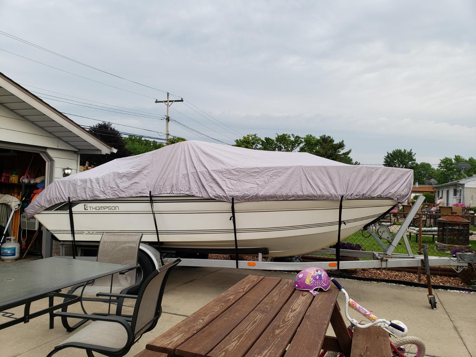 Seamander Solution-Dyed 600D Boat Cover 24'-26' – Marine Grade Waterproof V-Hull, Bass, Jon & Runabout Boat Cover up to 108