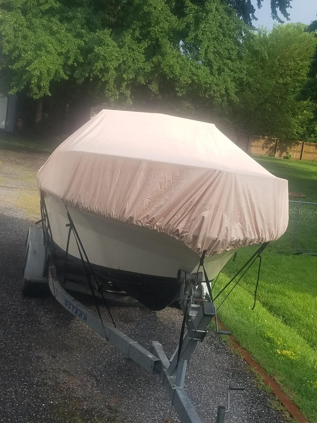 Seamander Solution-Dyed 600D Boat Cover 24'-26' – Marine Grade Waterproof V-Hull, Bass, Jon & Runabout Boat Cover up to 108
